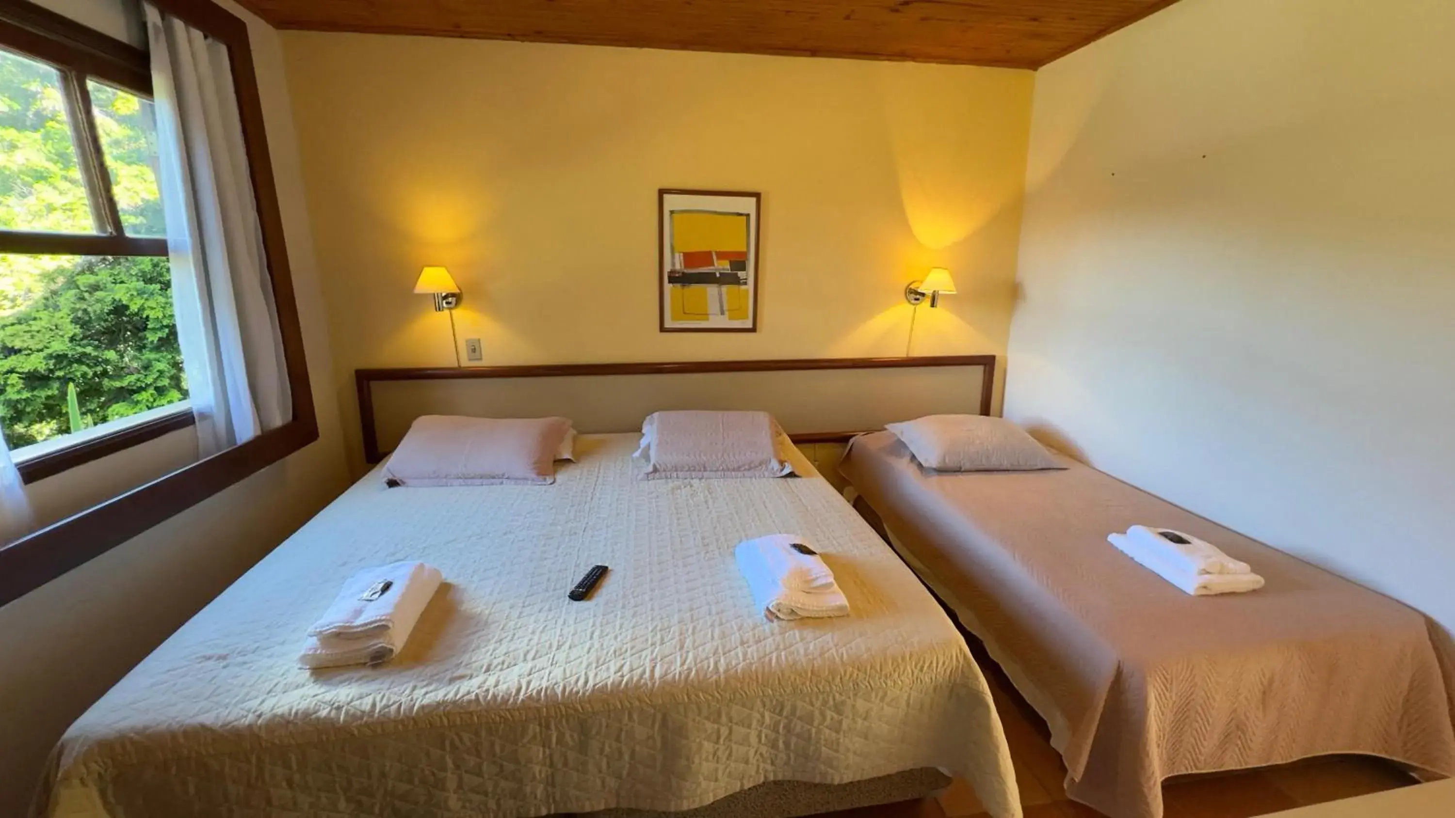 Standard Triple Room in VELINN Recanto das Hortencias Hotel Standard Triple Room in VELINN Recanto das Hortencias Hotel