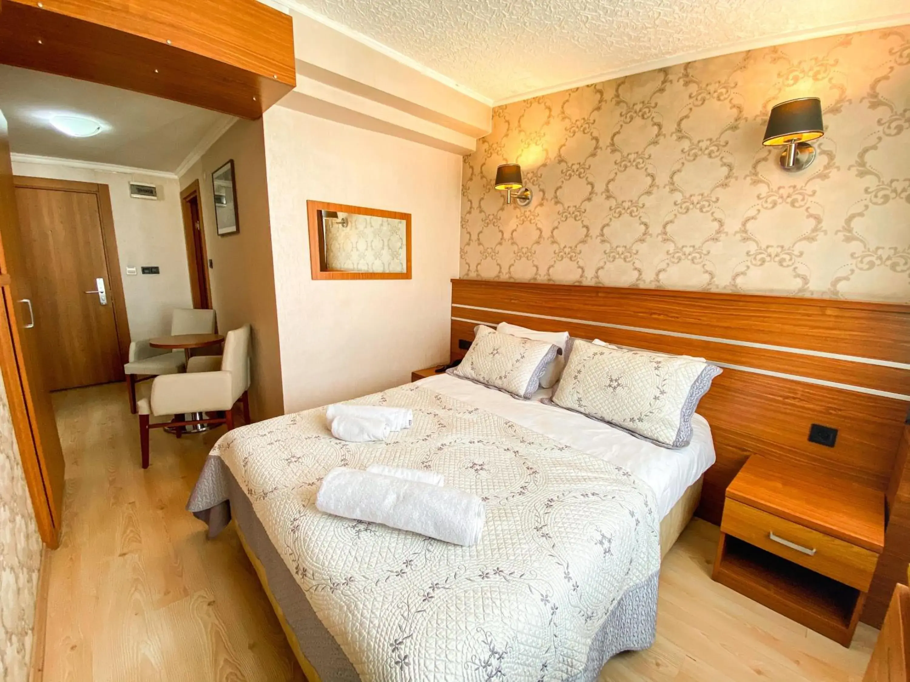 Deluxe Family Room in Mekke Hotel Istanbul Deluxe Family Room in Mekke Hotel Istanbul