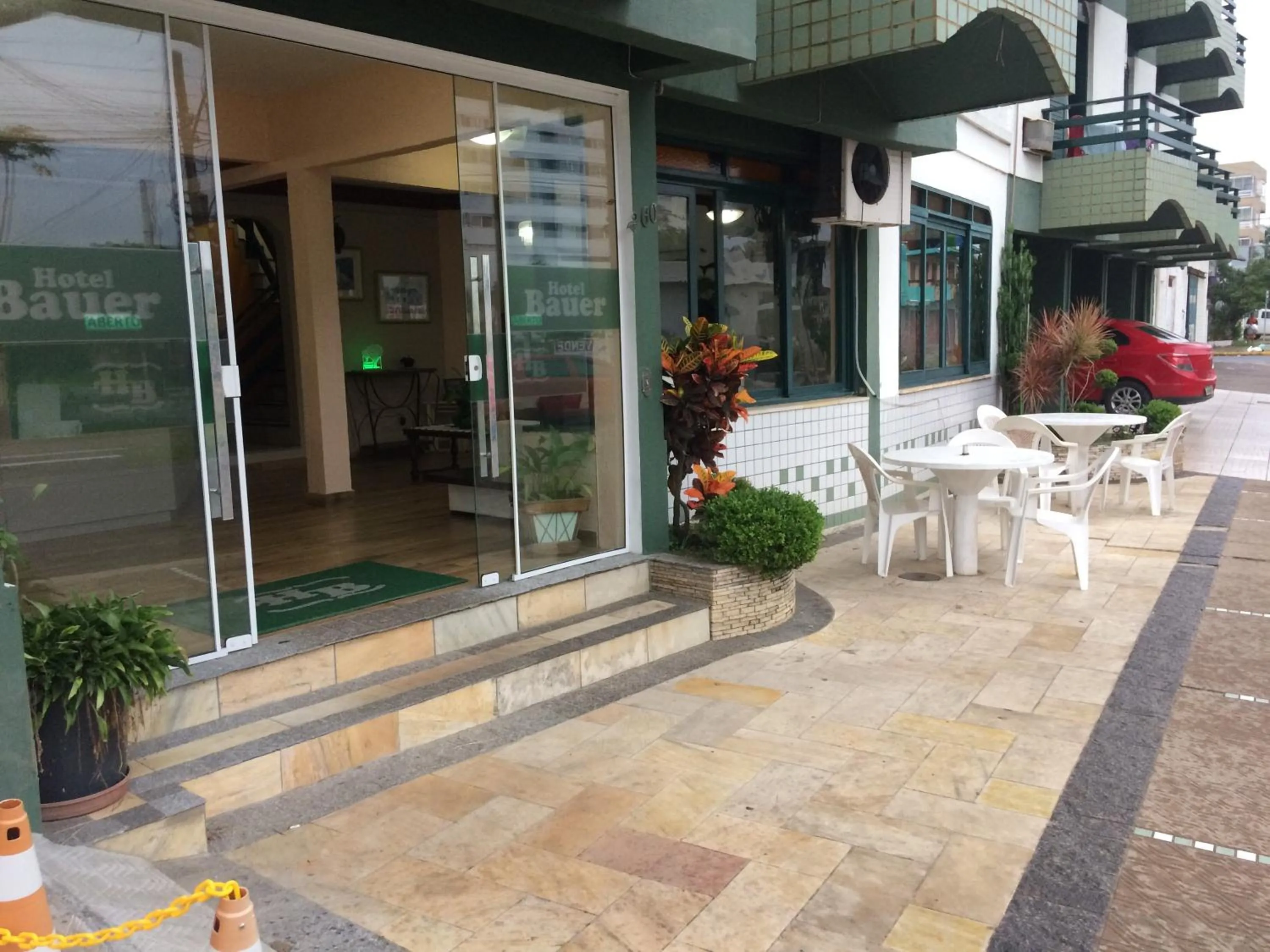 Facade/entrance in Hotel Bauer