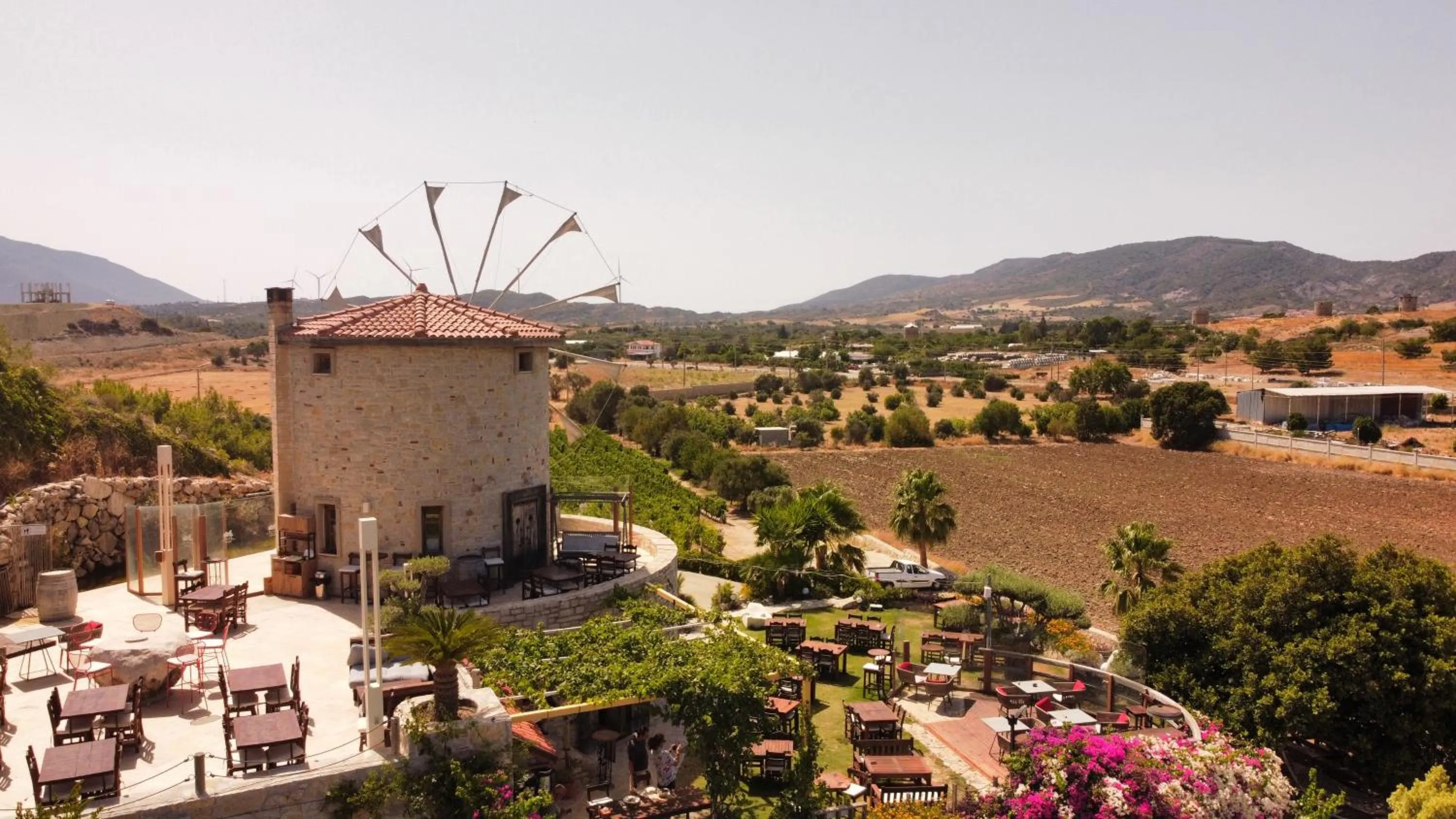 Property building in Datça Vineyard Guesthouse - Over 14 years old only