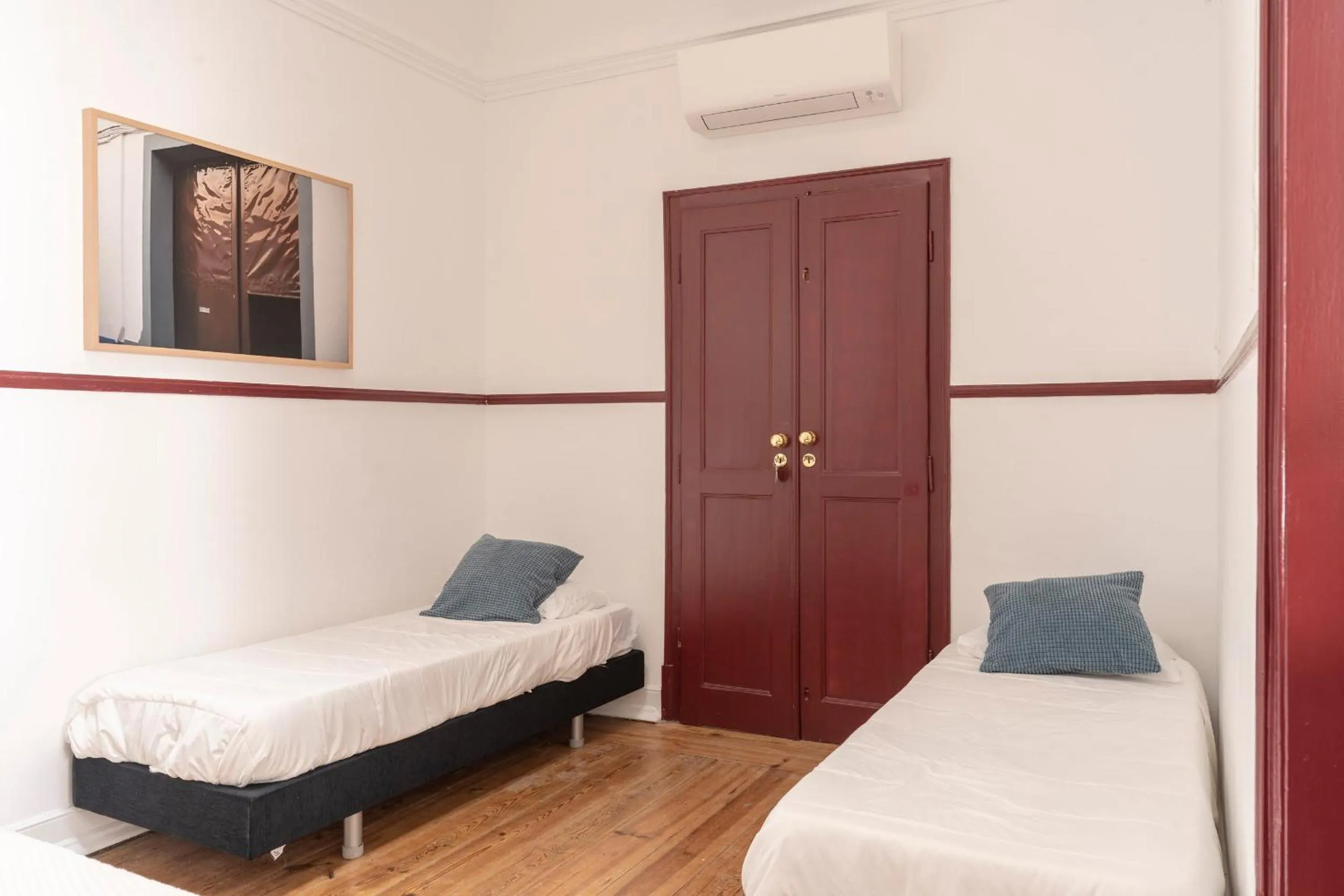 Decorative detail, Bed in Burgos Guest House