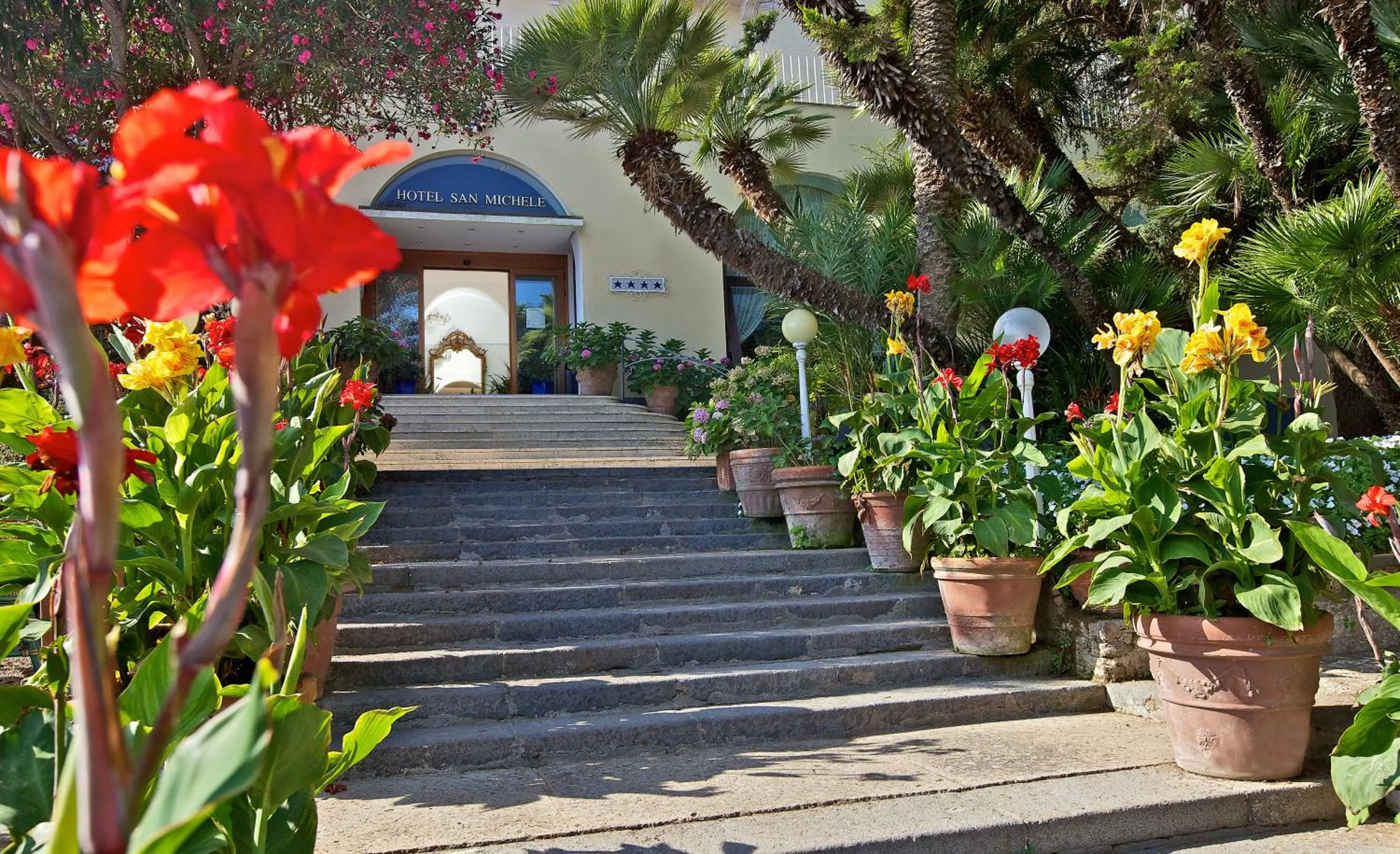 Facade/entrance in Hotel San Michele