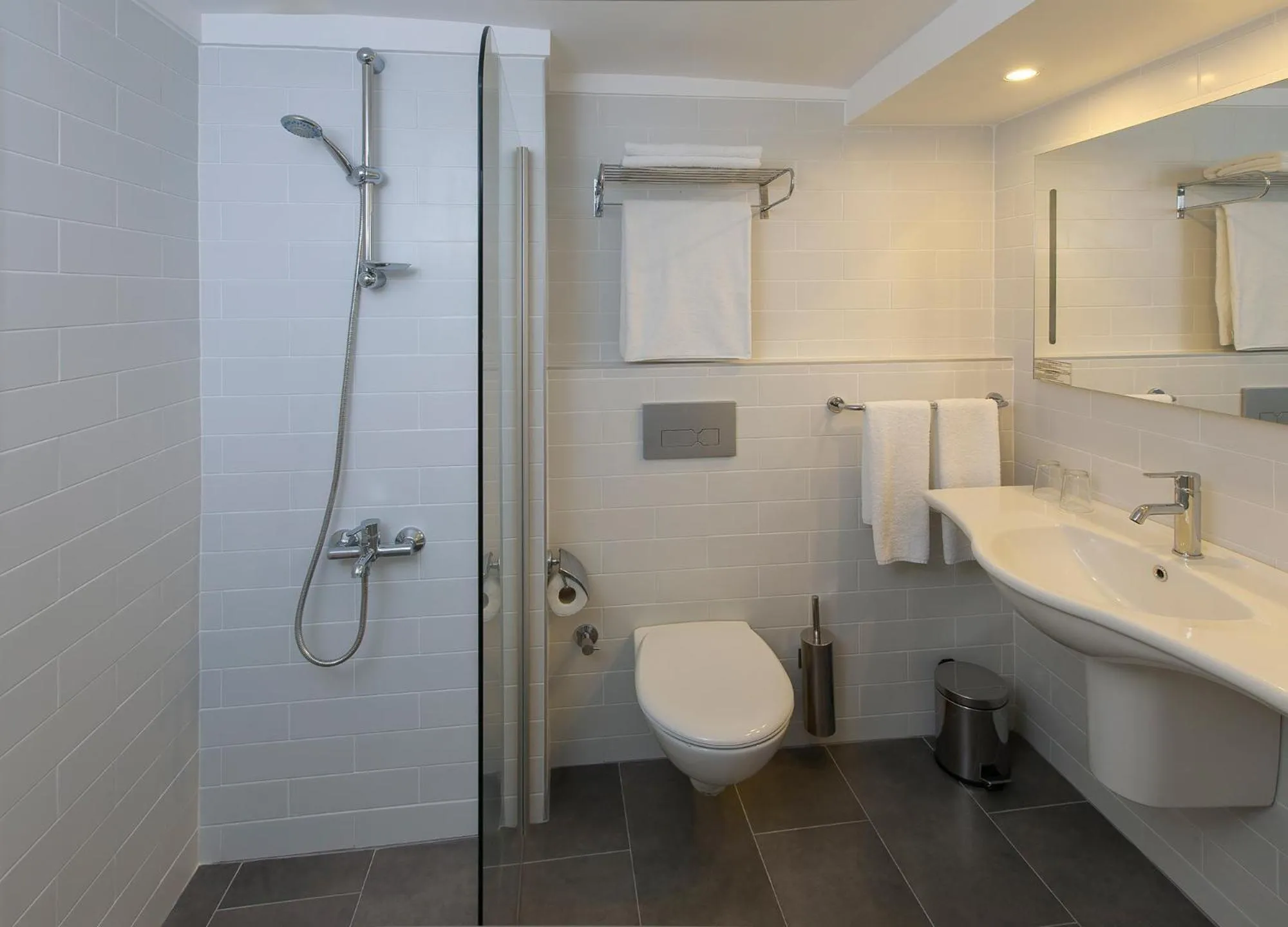 Shower in The Beachfront Hotel Adult Only 16 Plus