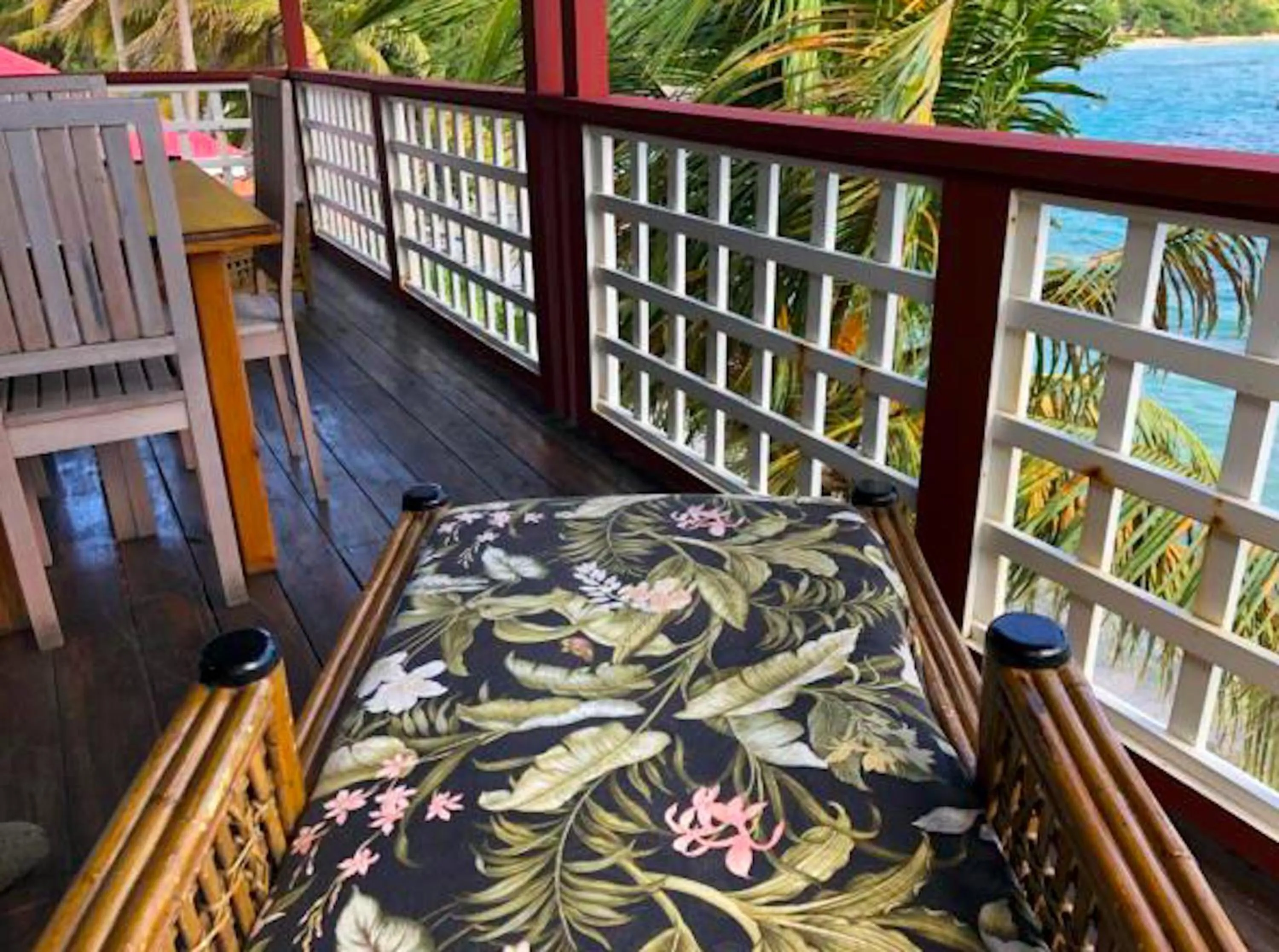 Balcony/Terrace, Bed in Bequia Beachfront Villas