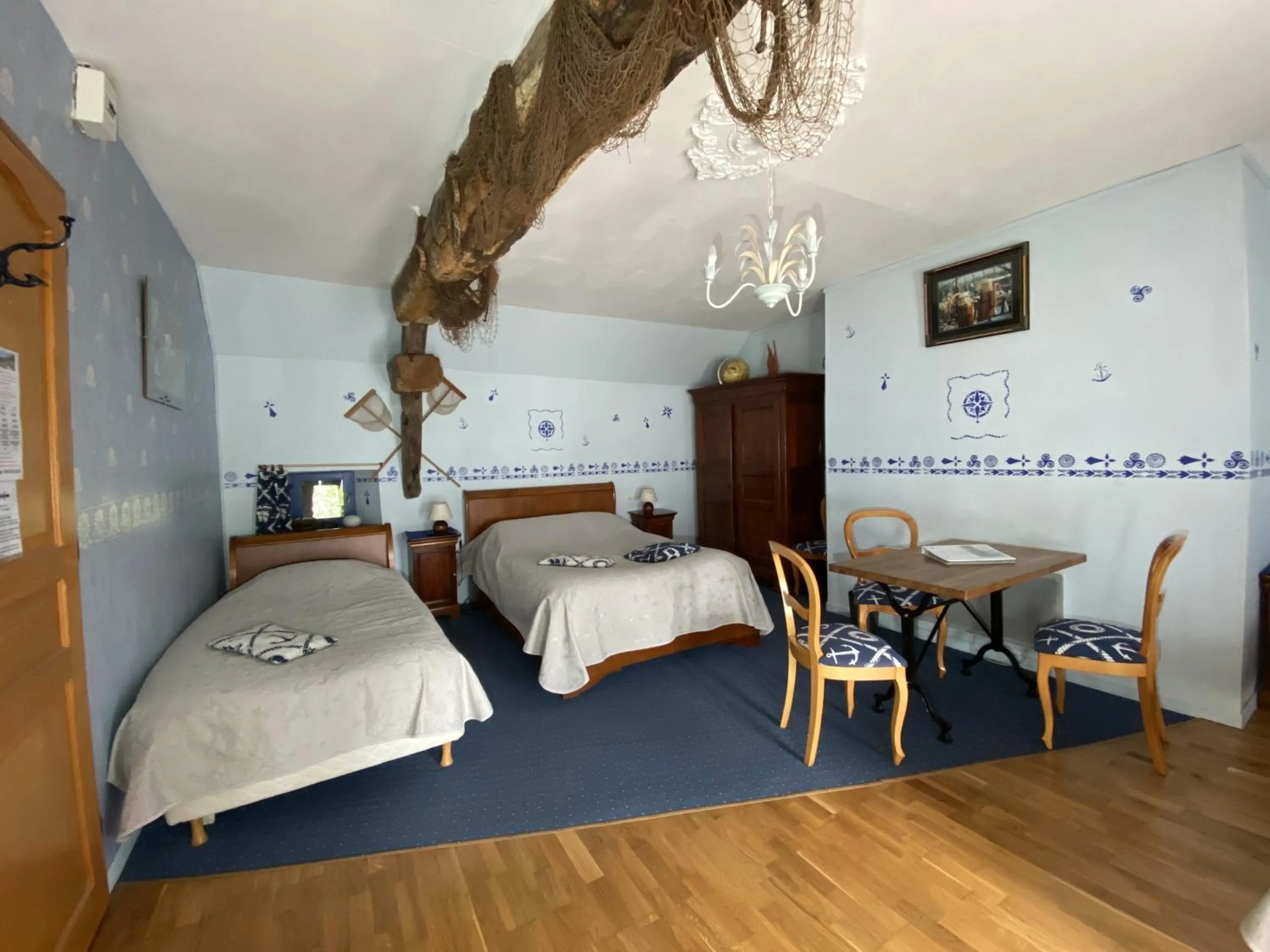 Photo of the whole room, Bed in Le clos du Tay