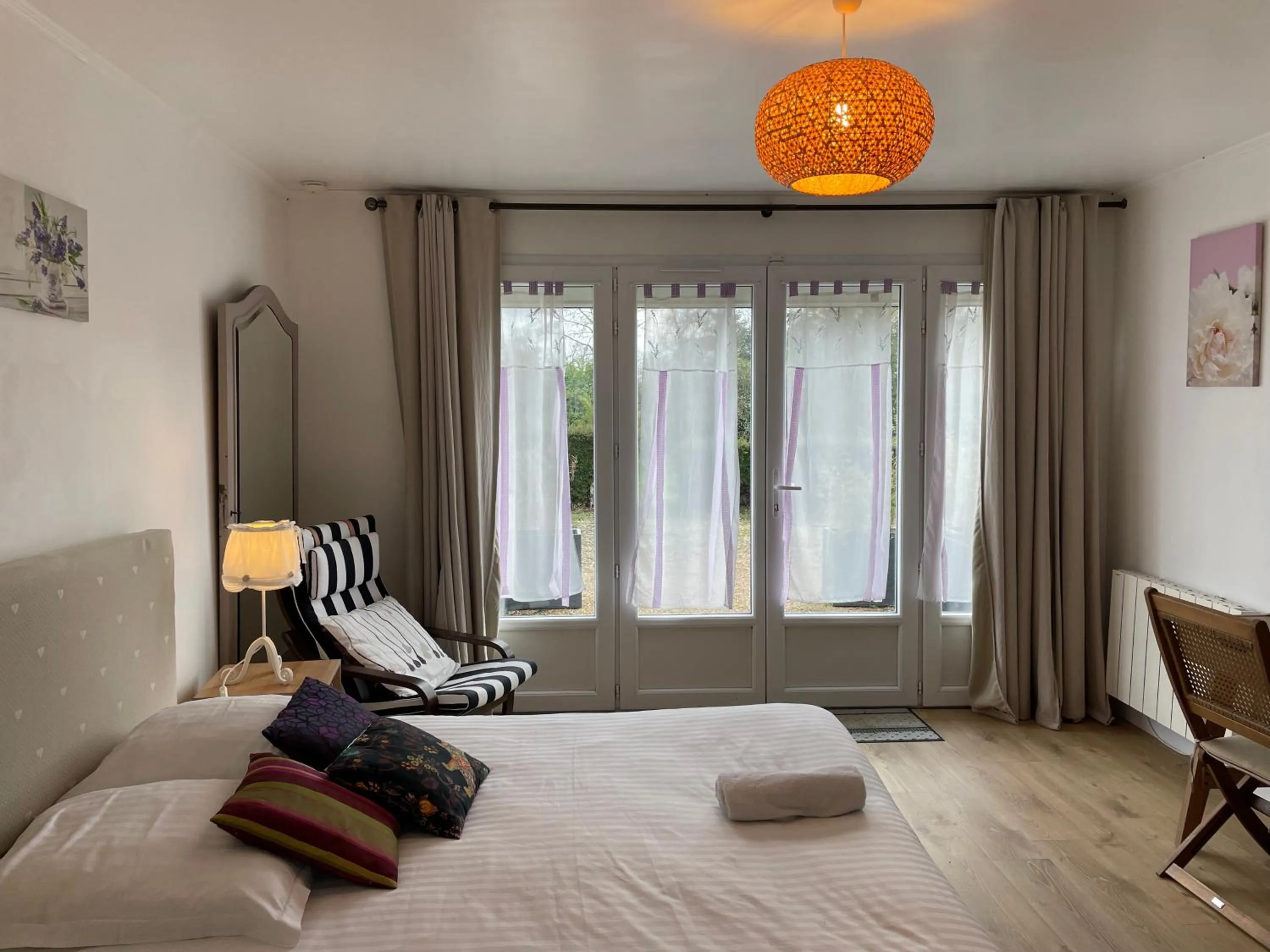 Photo of the whole room, Bed in Manoir de la Houlette