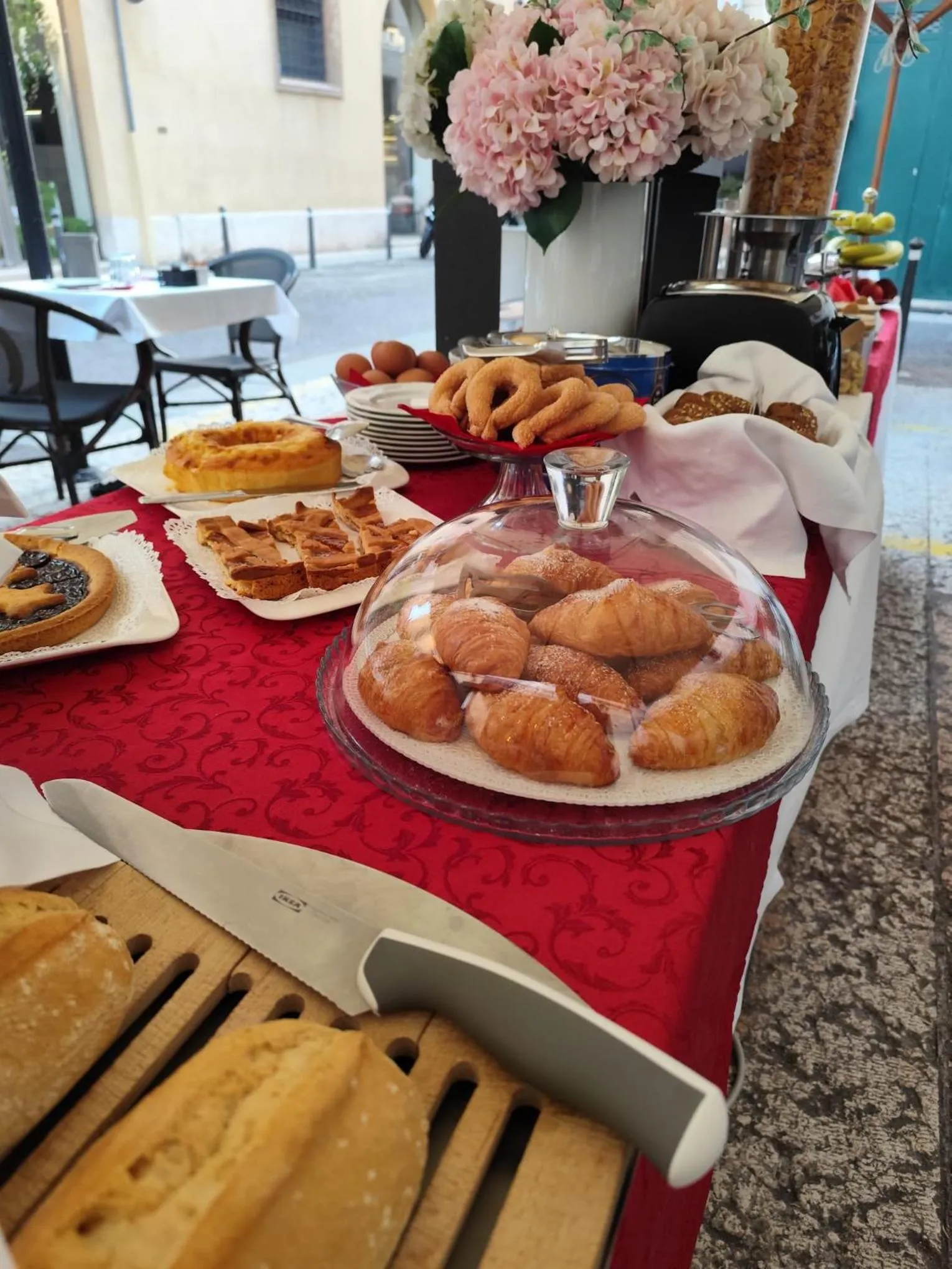Breakfast in Hotel Torcolo "Residenze del Cuore"