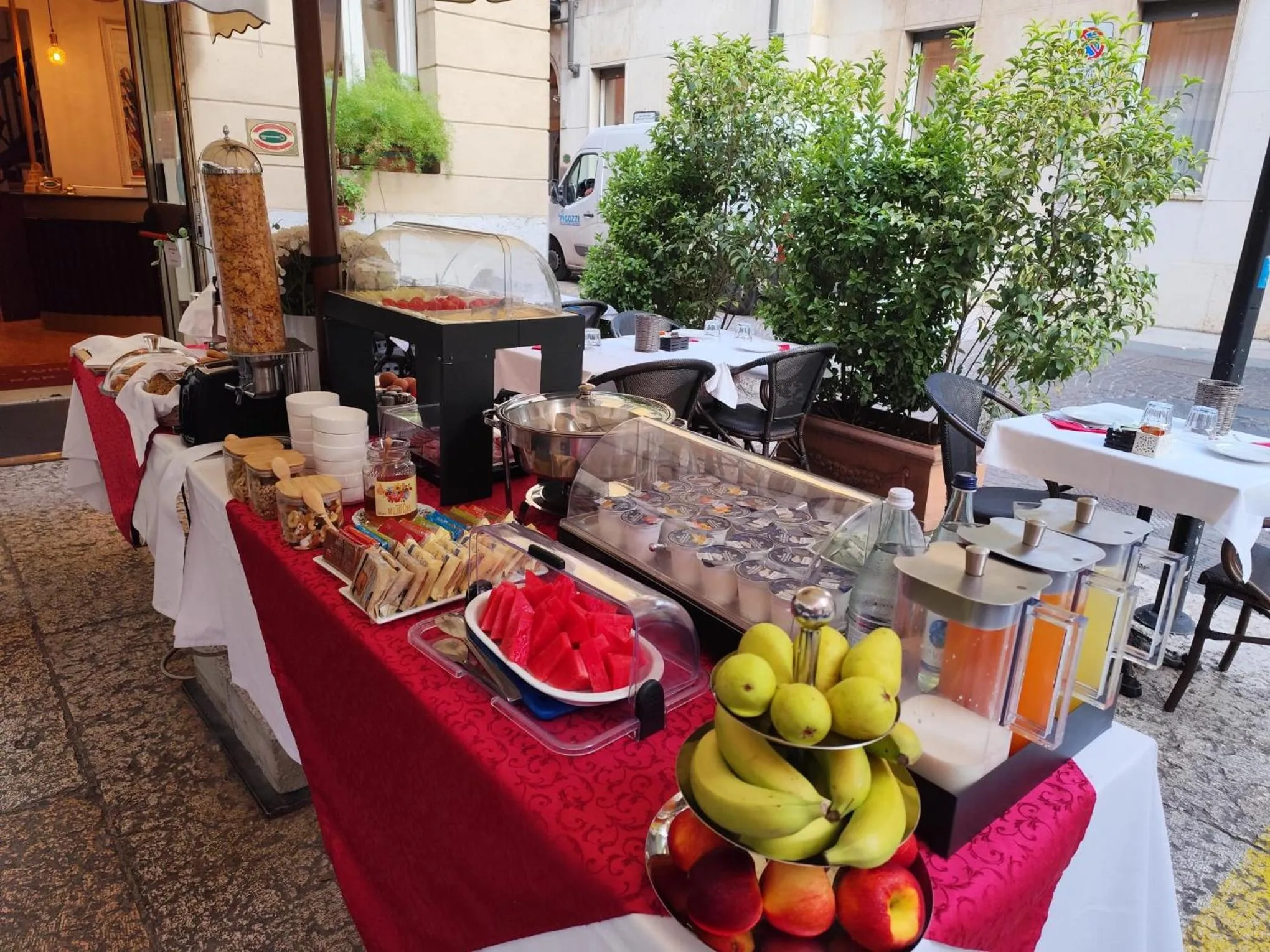 Restaurant/places to eat in Hotel Torcolo "Residenze del Cuore"