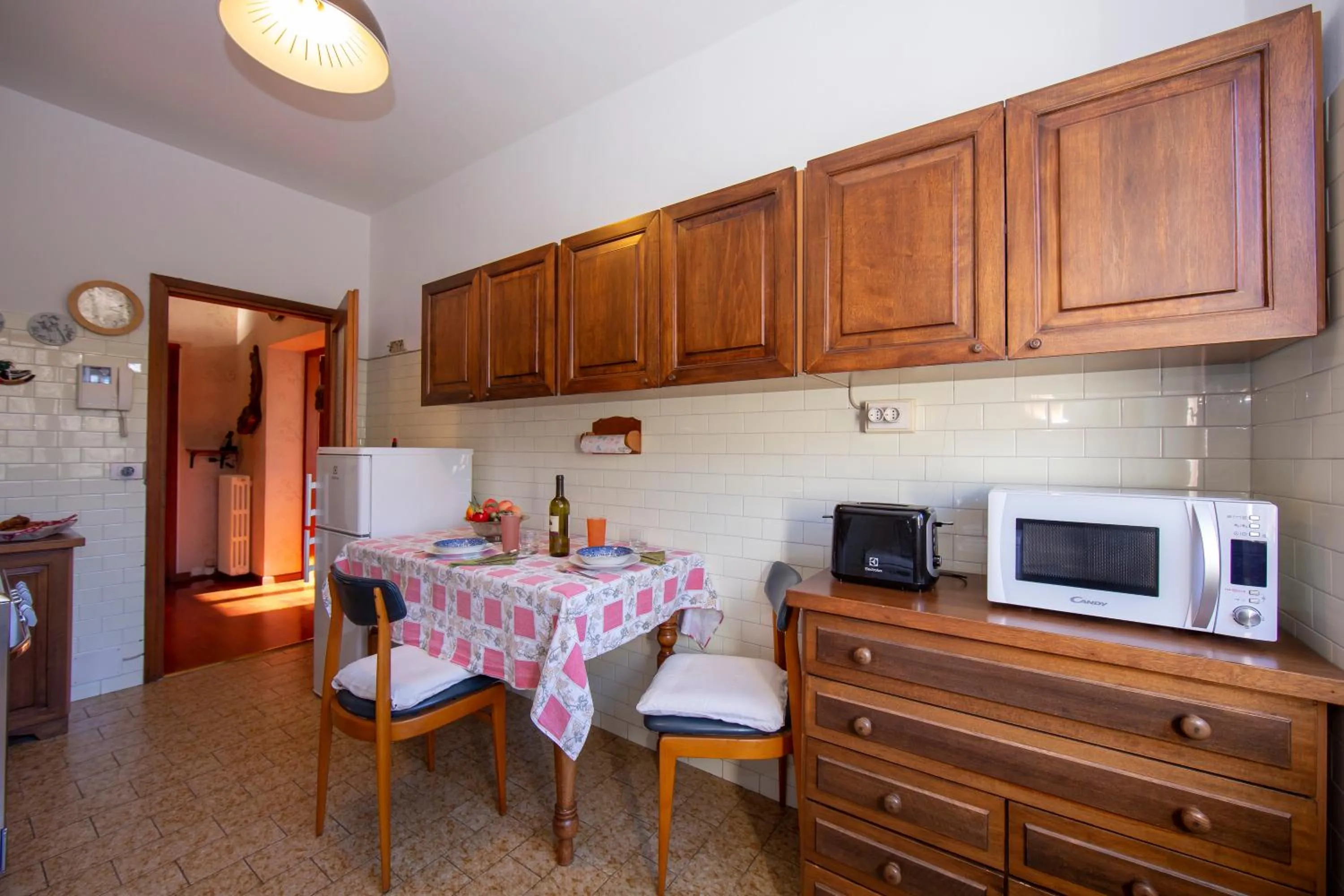 Dining area in Villa La Verbanina Private Garden - Happy Rentals