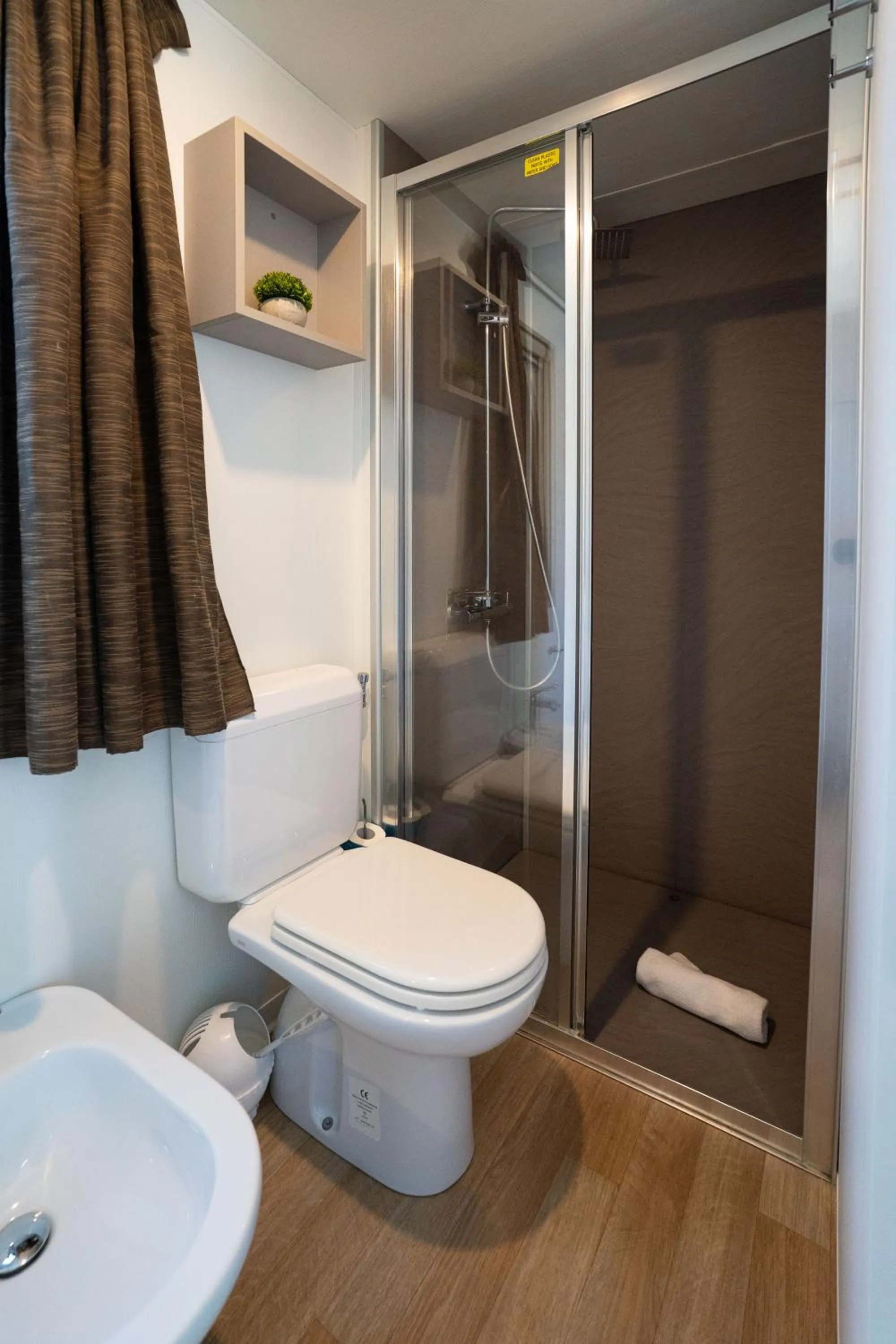 Bathroom in Club del Sole Marina Family Resort