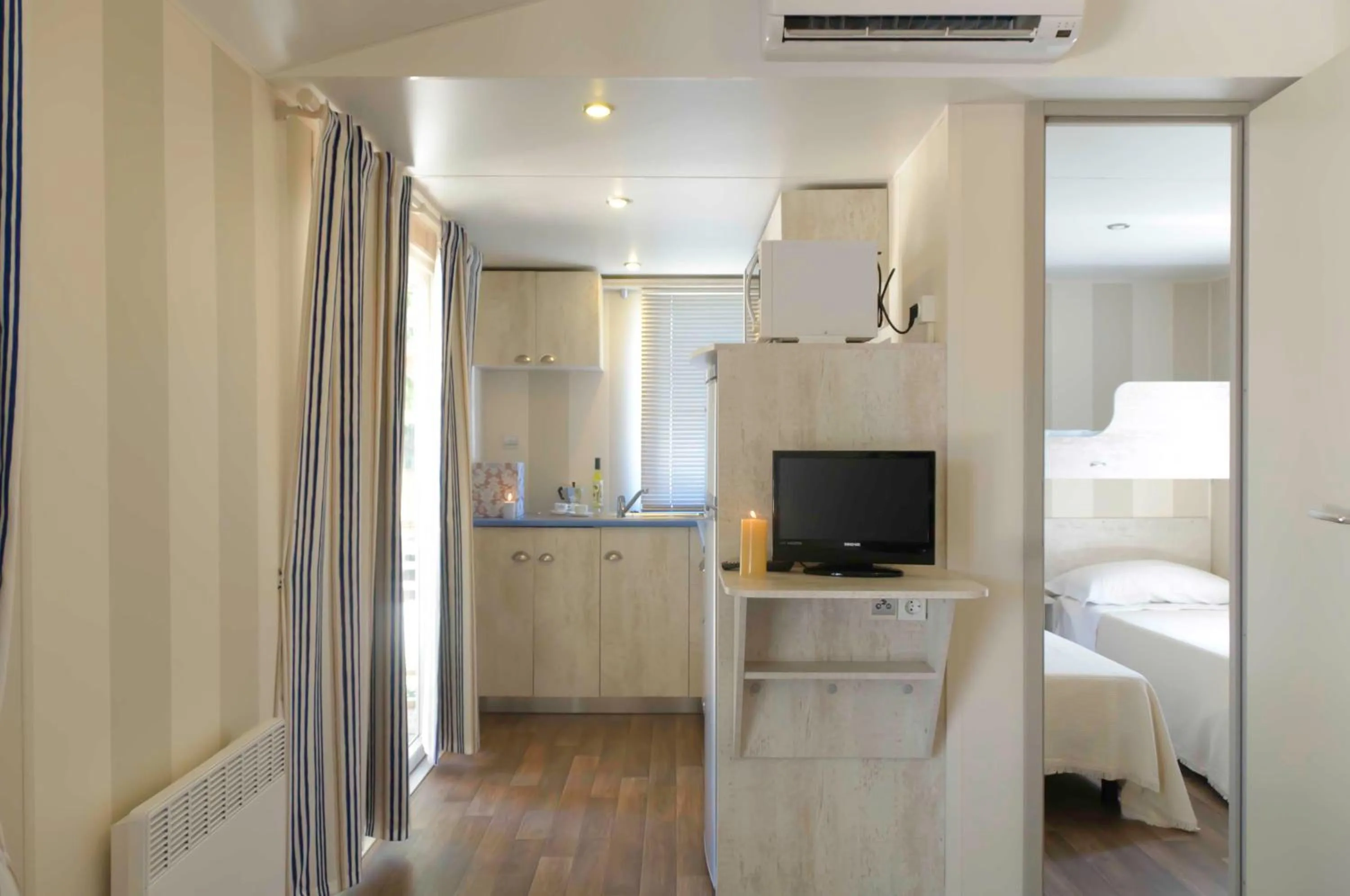 TV and multimedia, Bed in Club del Sole Marina Family Resort