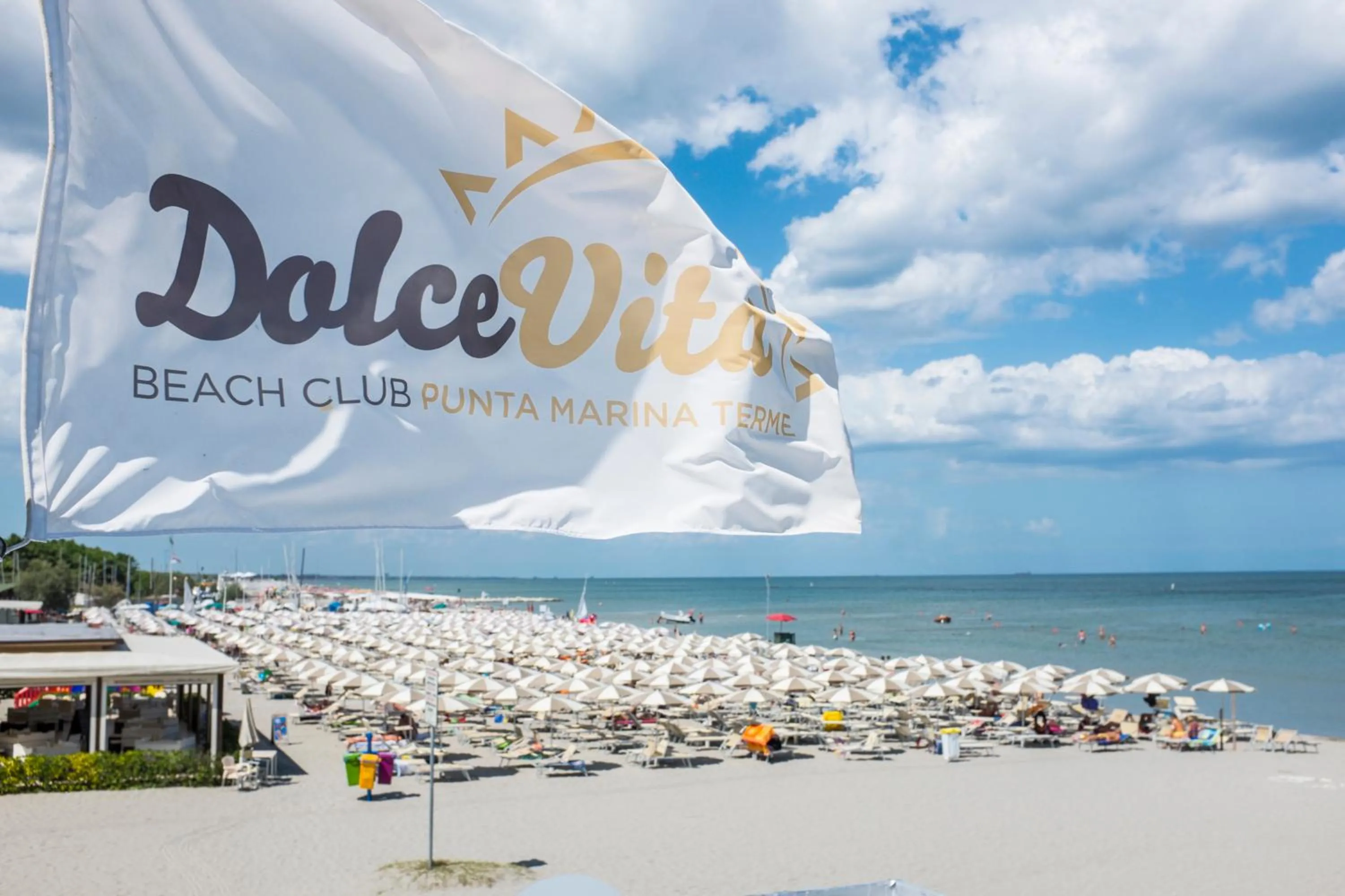 Beach in Club del Sole Marina Family Resort