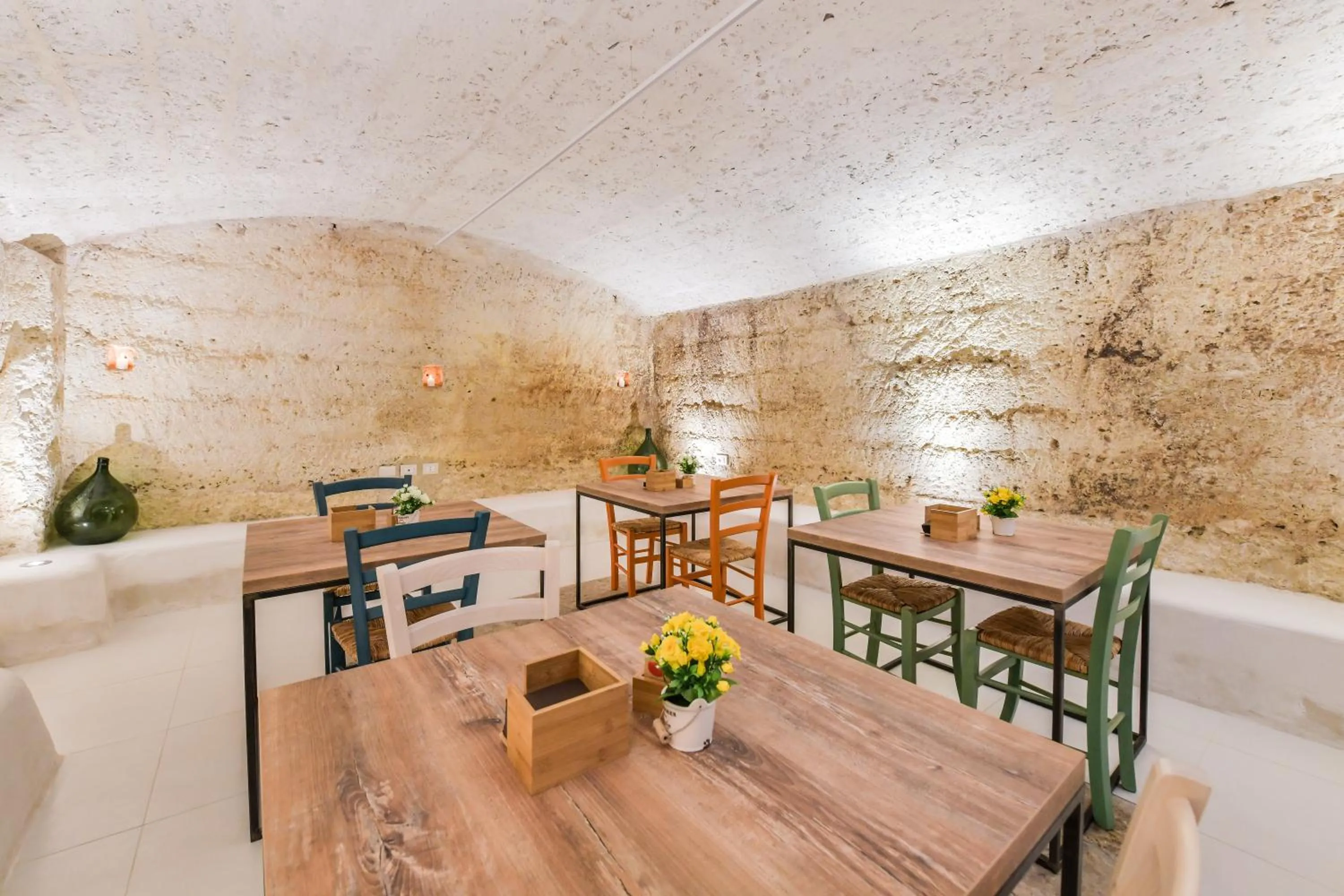 Communal lounge/ TV room in Casa Magadè B&B