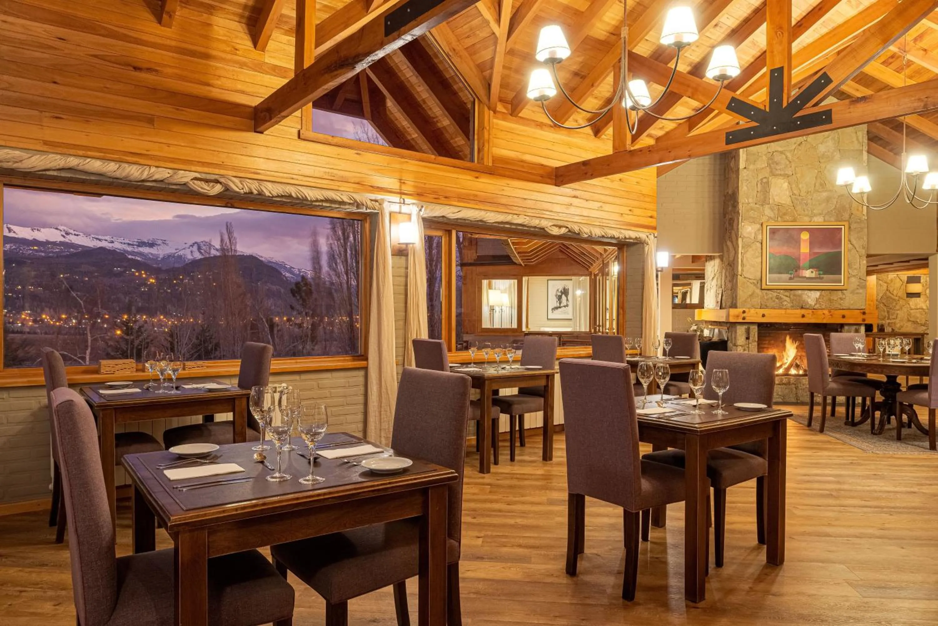 Restaurant/places to eat in Casona Del Alto