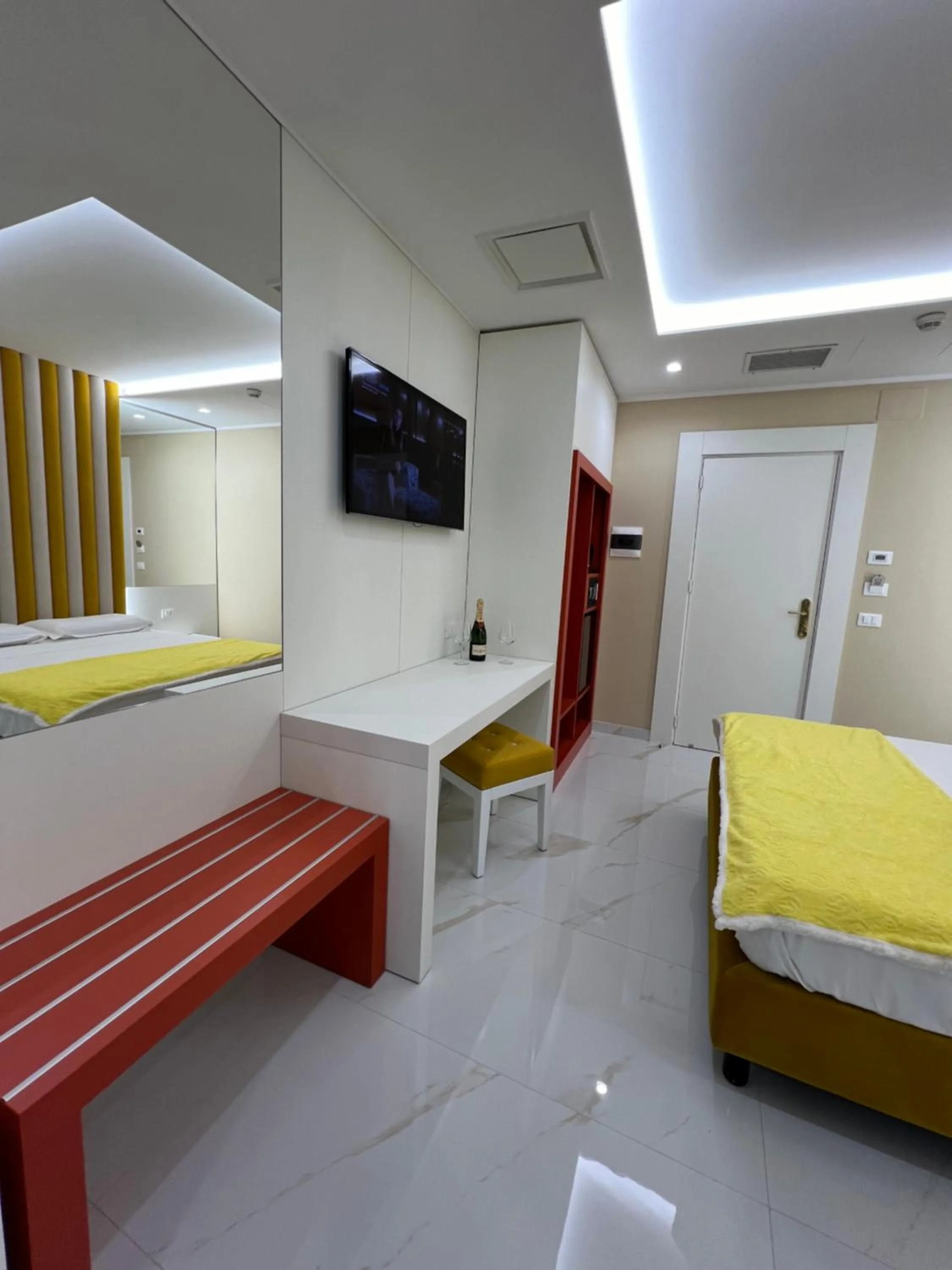 Photo of the whole room, Bed in Hotel Smeraldo