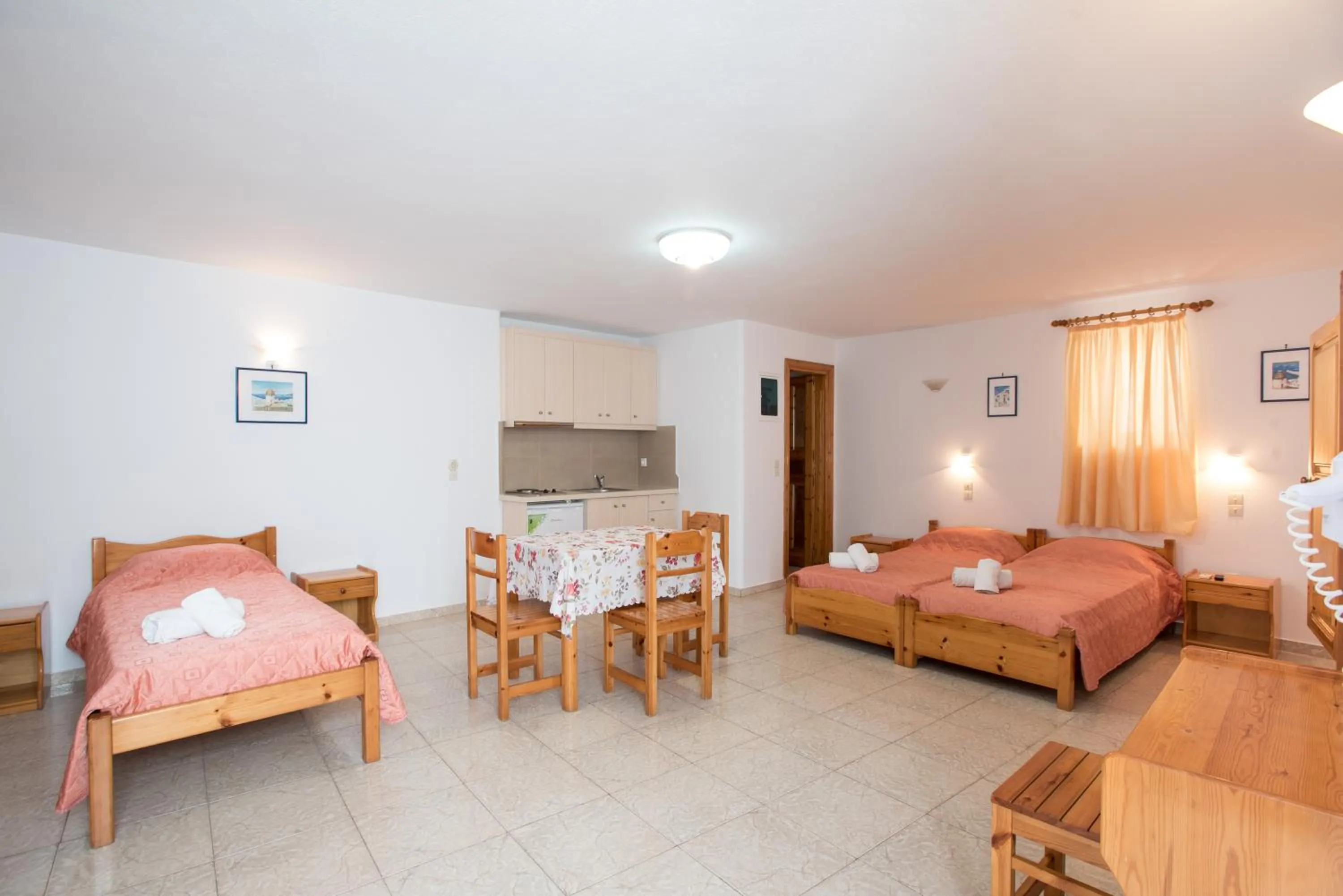 Decorative detail, Bed in Florance Apartments & Rooms