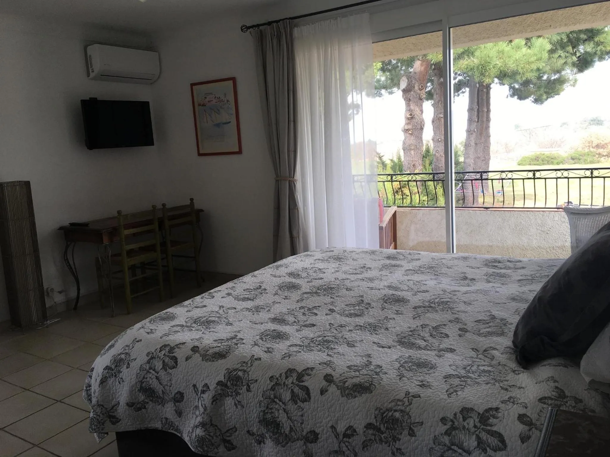 Bed in chambre d'hôtes Villa Côte Vermeille