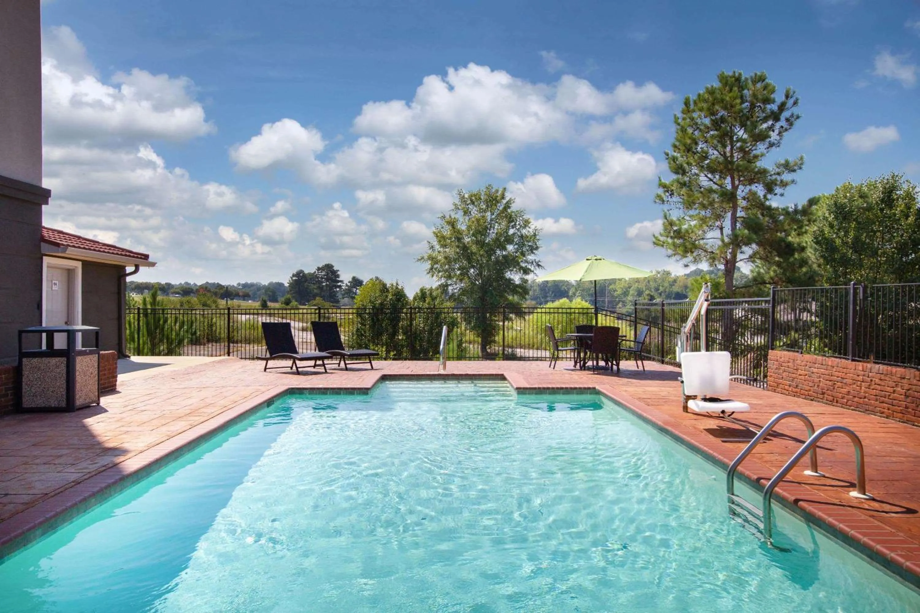 On site in La Quinta by Wyndham Tupelo