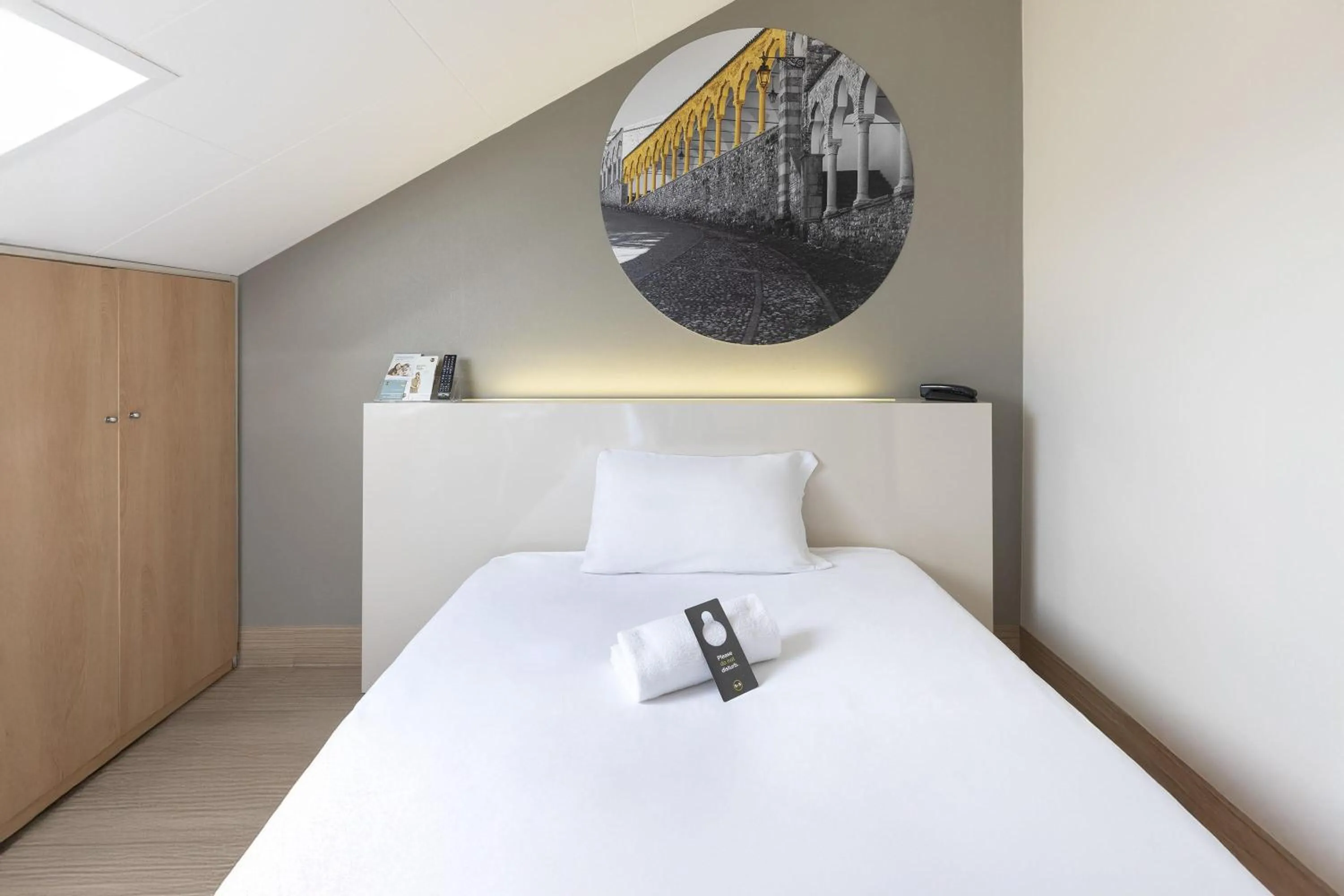 Photo of the whole room, Bed in B&B Hotel Udine