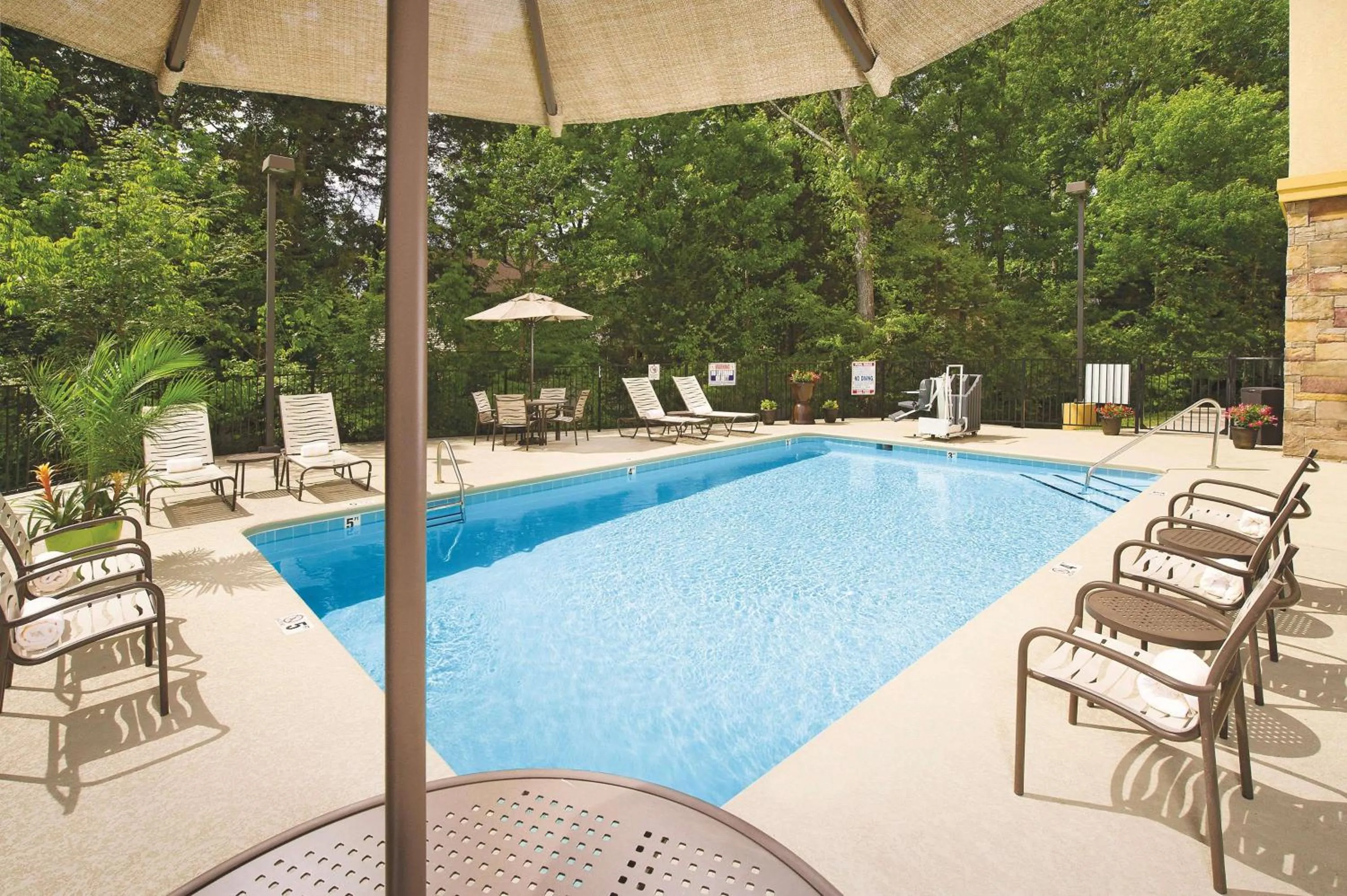 Pool view in La Quinta by Wyndham Smyrna TN - Nashville