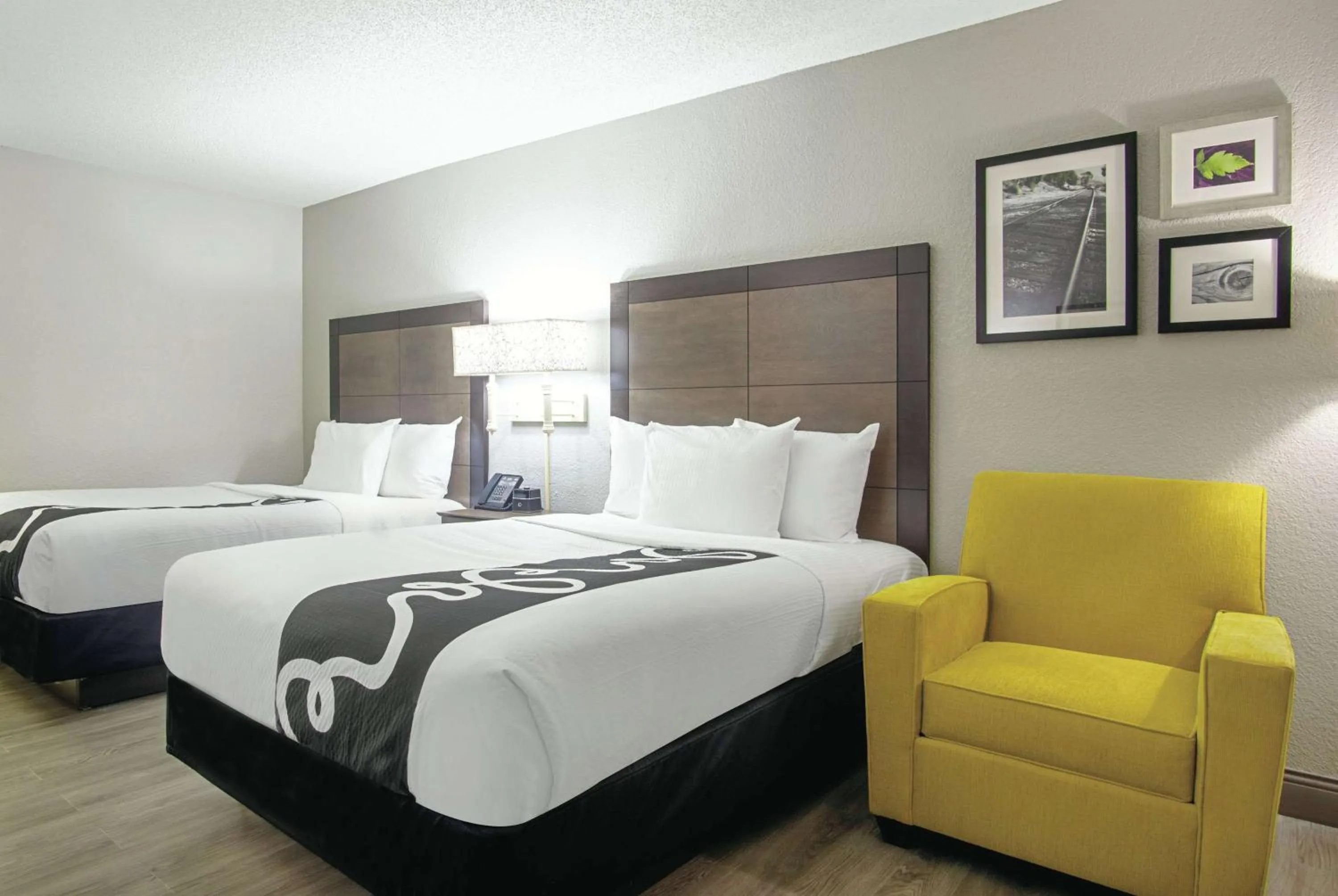 Photo of the whole room in La Quinta Inn by Wyndham West Palm Beach - Florida Turnpike