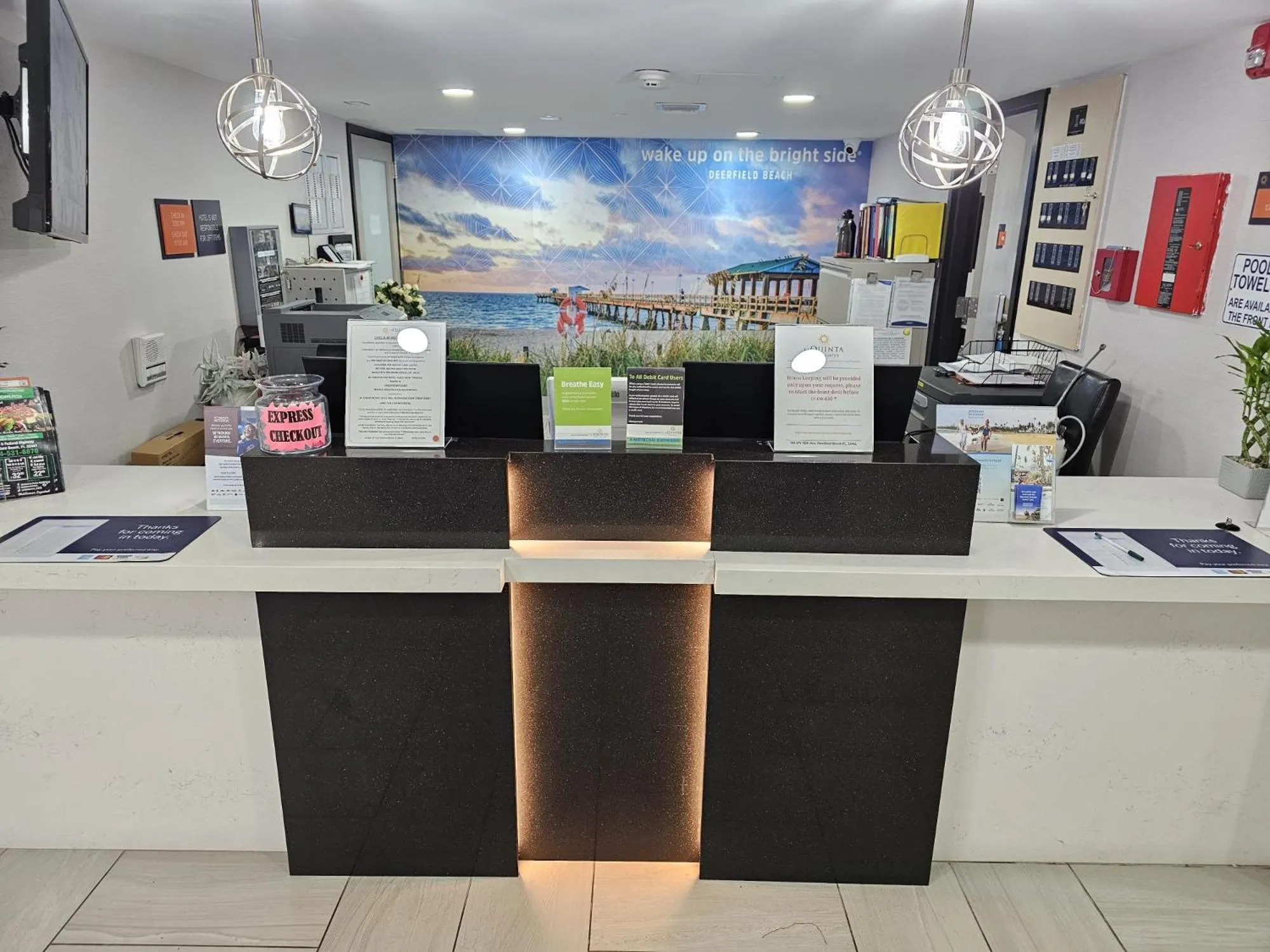 Lobby or reception in La Quinta I-95 Deerfield Beach - Next to The Home Depot & Behind The Wawa