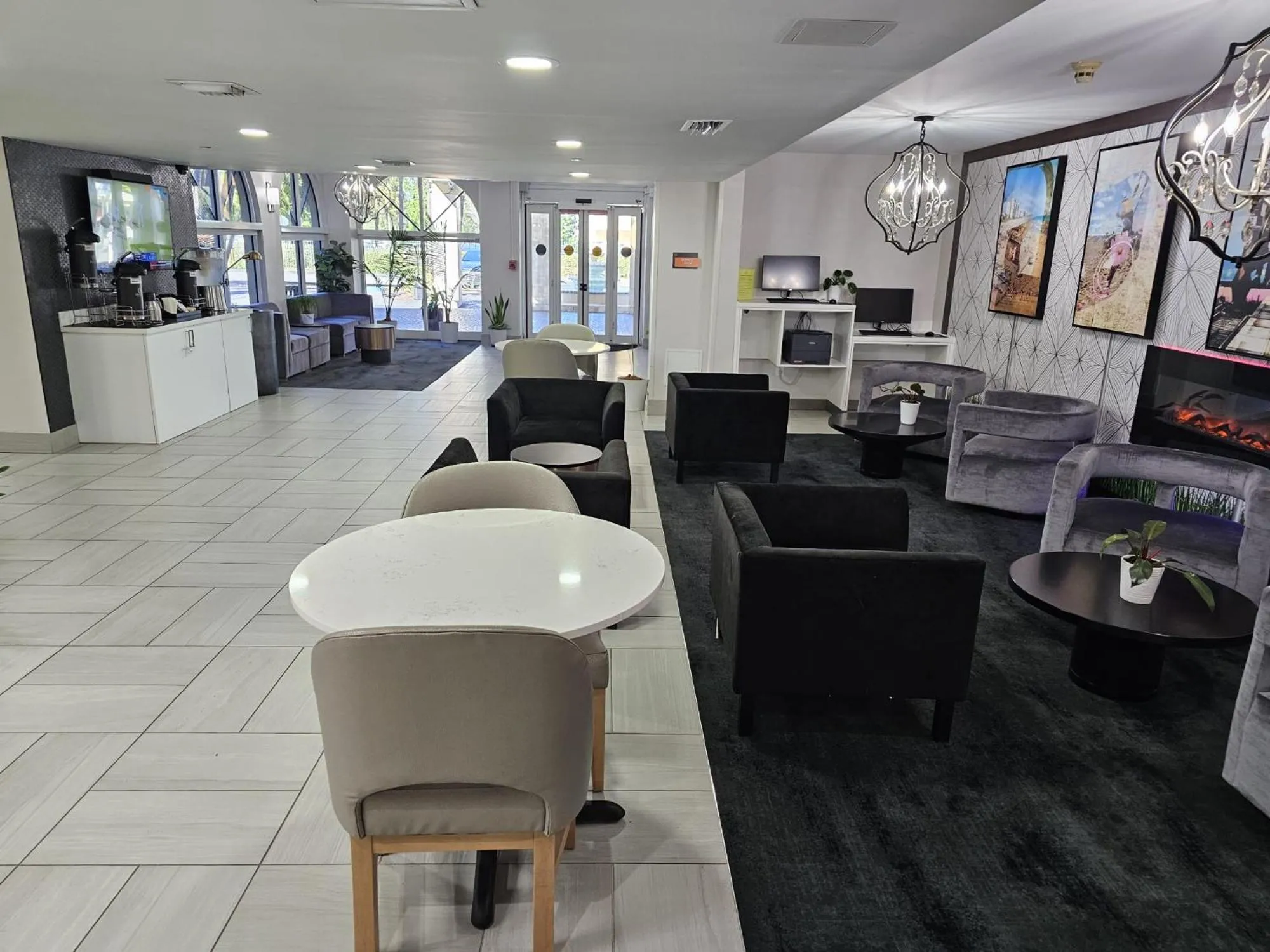 Lobby or reception in La Quinta I-95 Deerfield Beach - Next to The Home Depot & Behind The Wawa