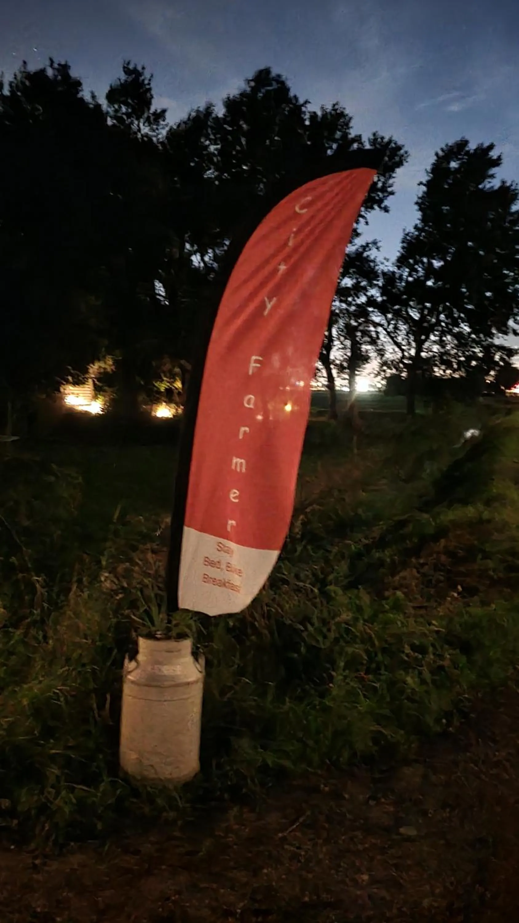 Night in City Farmer Amsterdam a Guesthouse with free parking, Bed, Bike and Breakfast