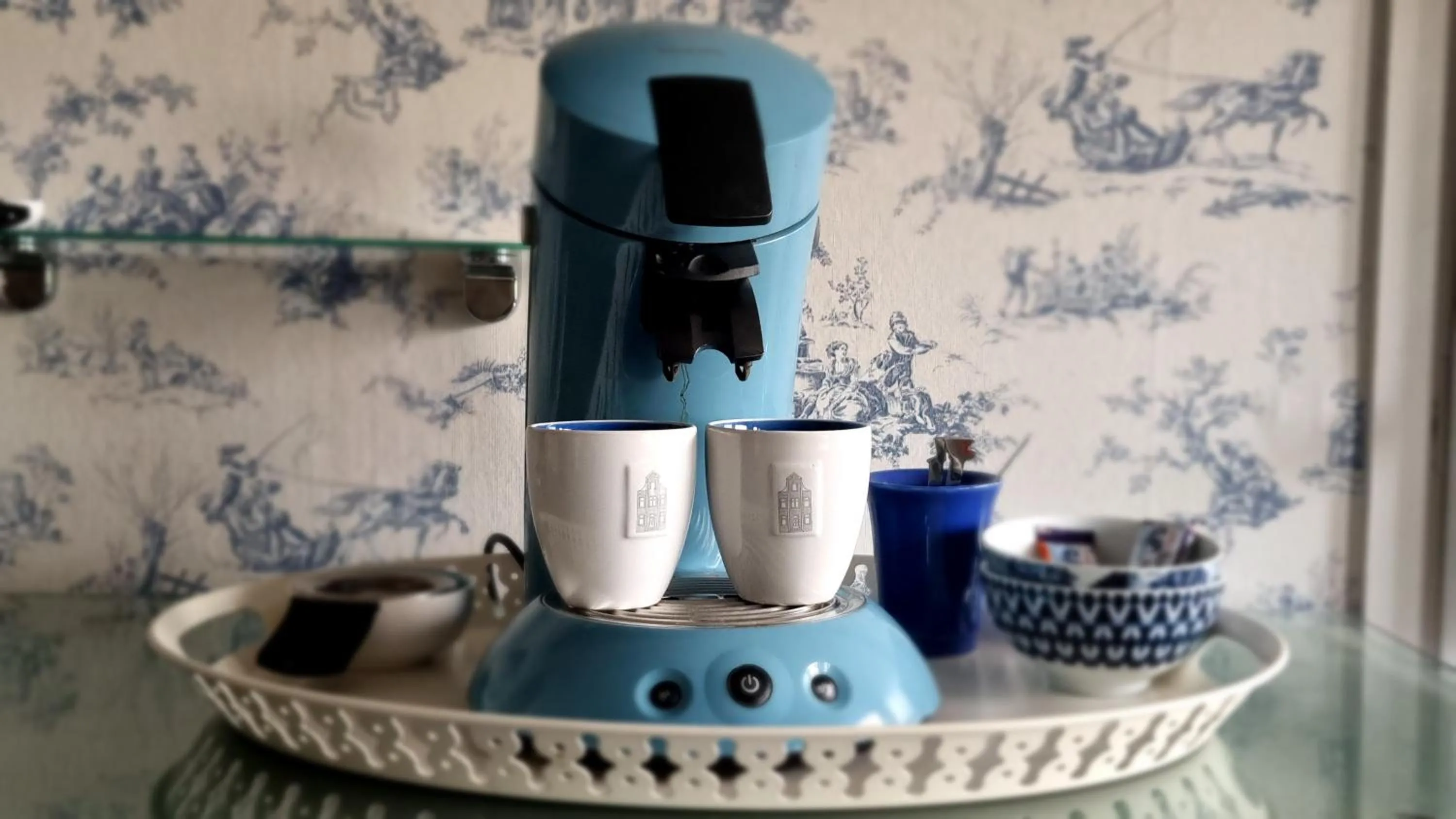 Coffee/tea facilities in City Farmer Amsterdam a Guesthouse with free parking, Bed, Bike and Breakfast