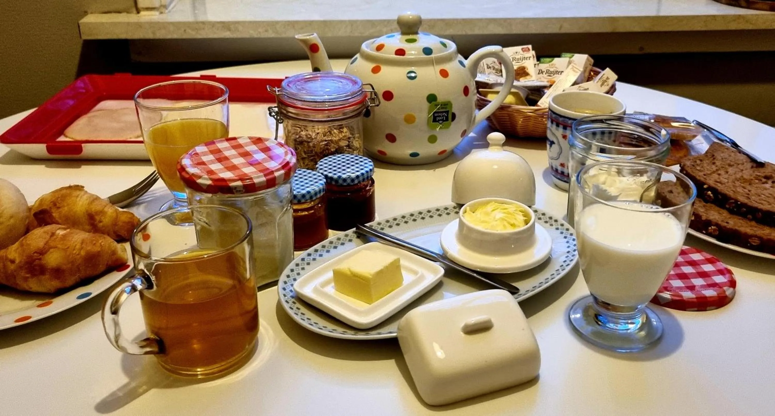 Breakfast in City Farmer Amsterdam a Guesthouse with free parking, Bed, Bike and Breakfast