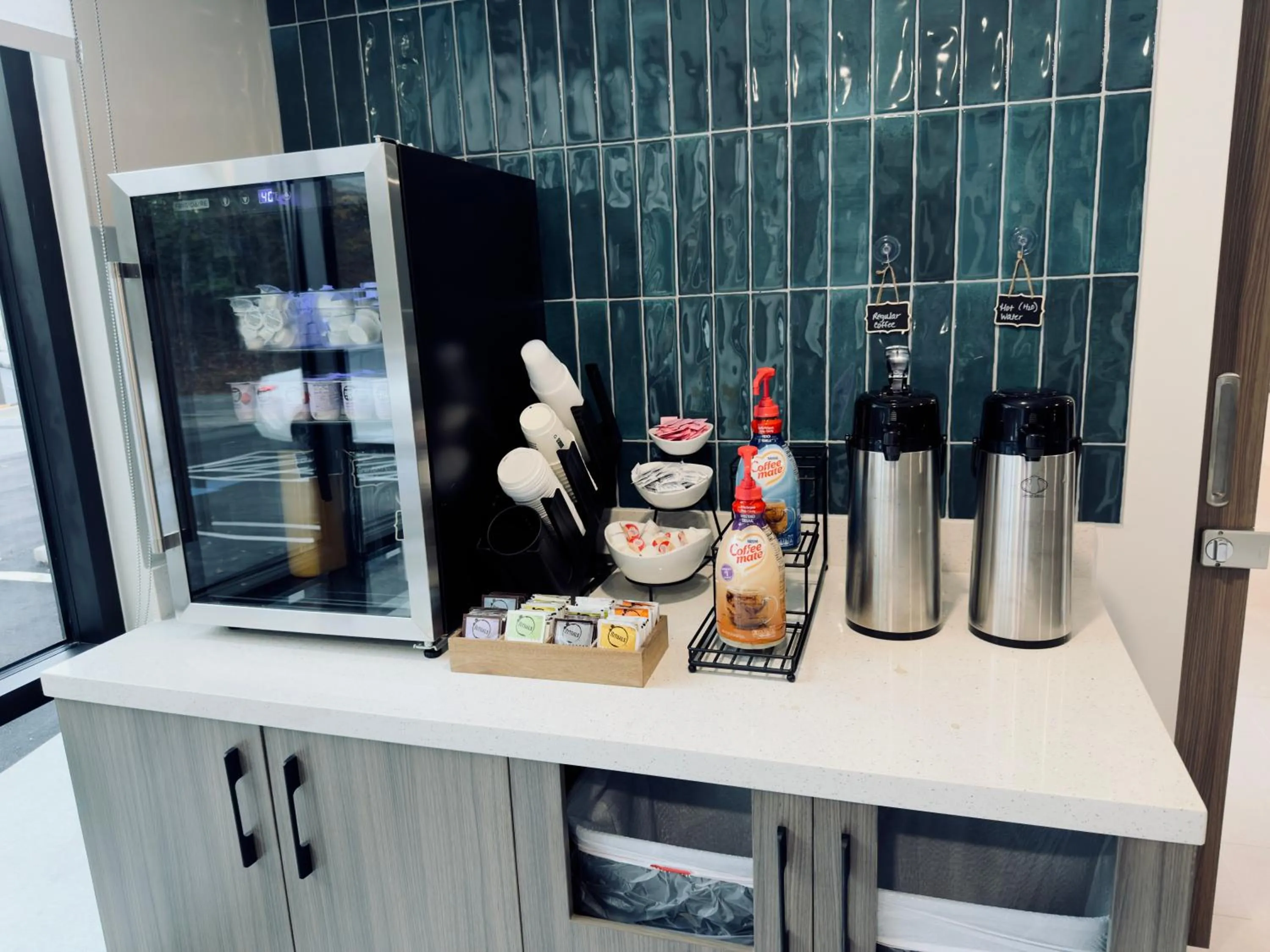 Breakfast in La Quinta by Wyndham Atlanta Roswell