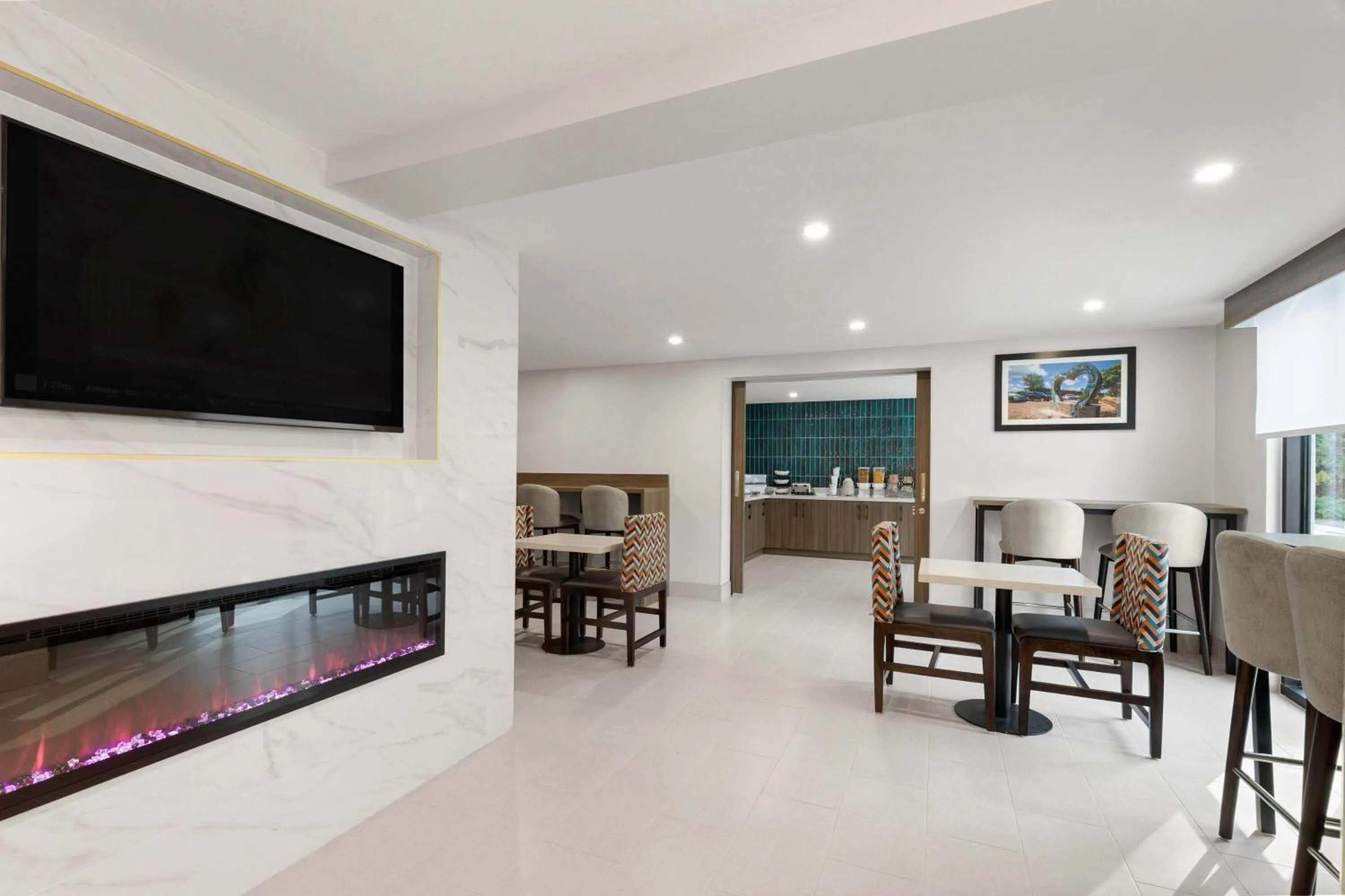 Breakfast in La Quinta by Wyndham Atlanta Roswell