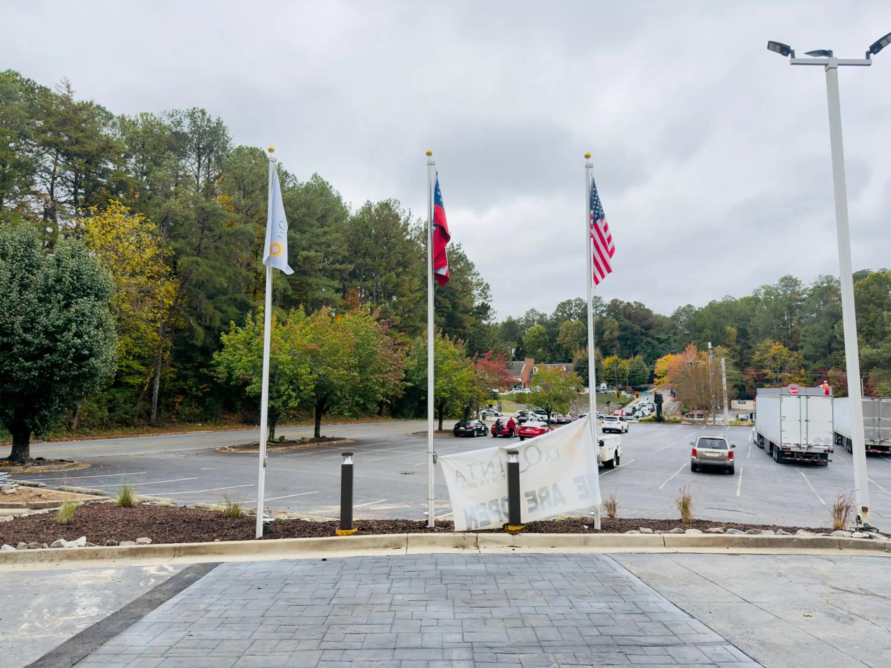 Property building in La Quinta by Wyndham Atlanta Roswell