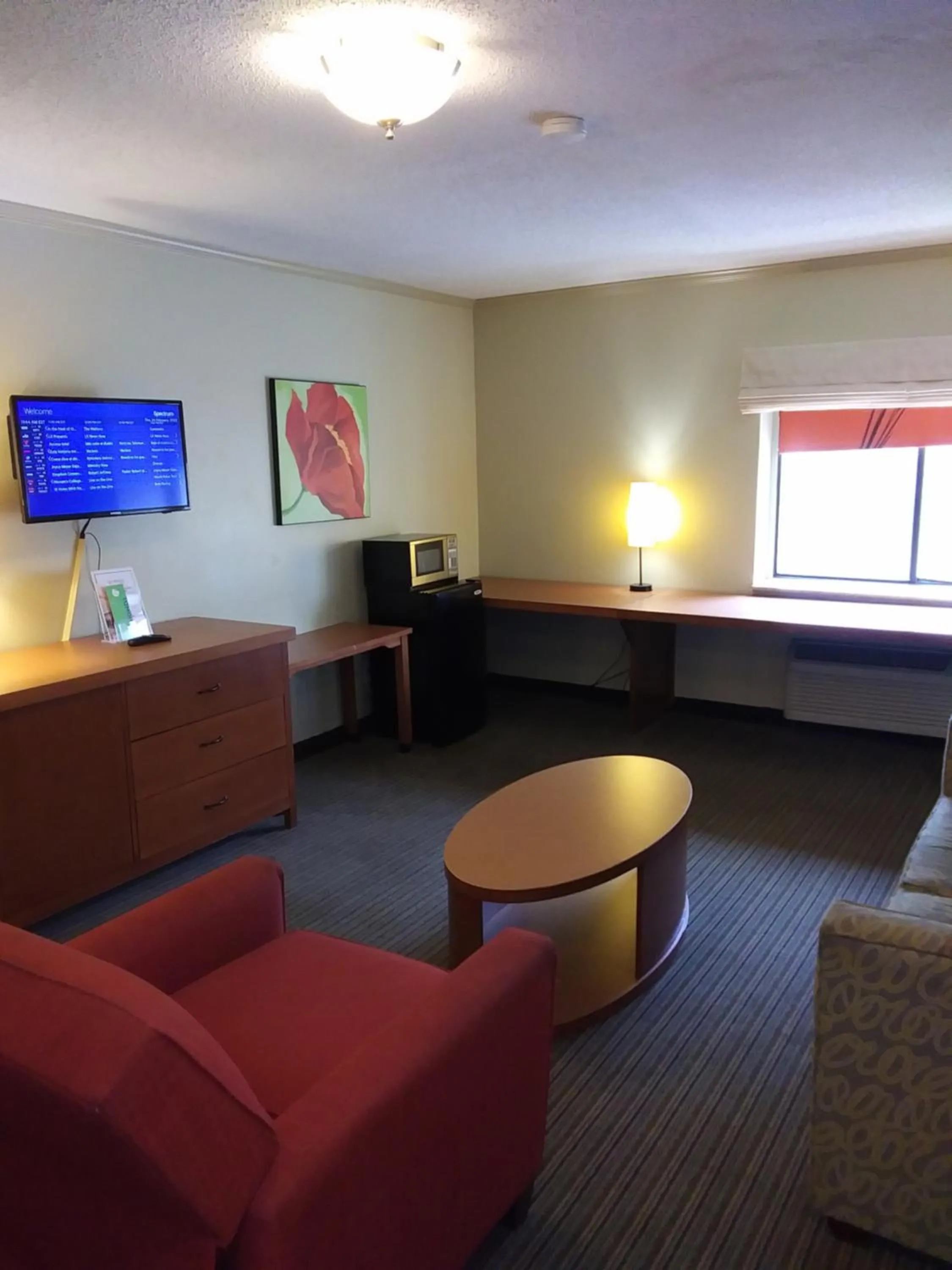 Living room in Travelodge by Wyndham Columbus State University