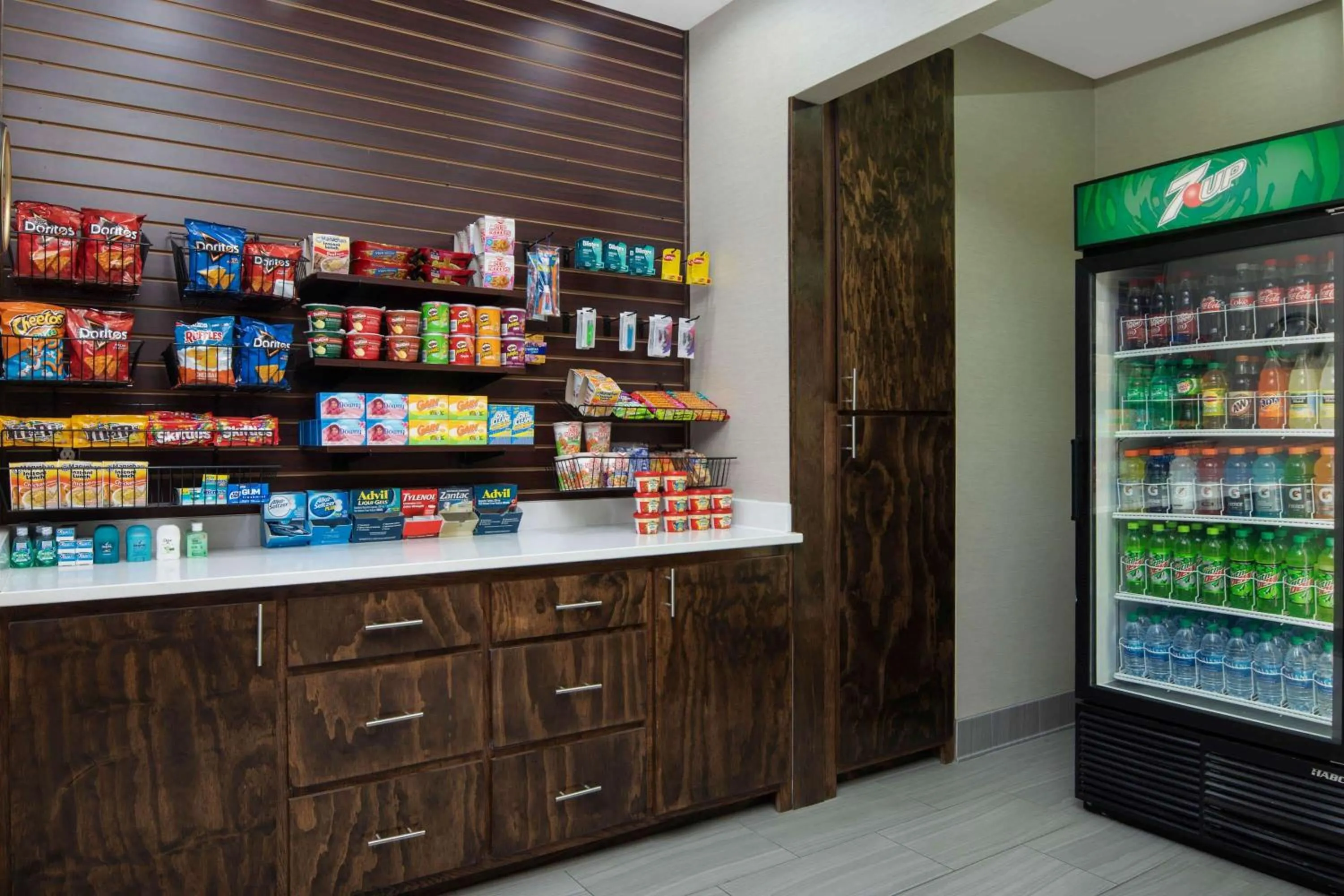 On site in La Quinta Inn by Wyndham Calhoun South I-75