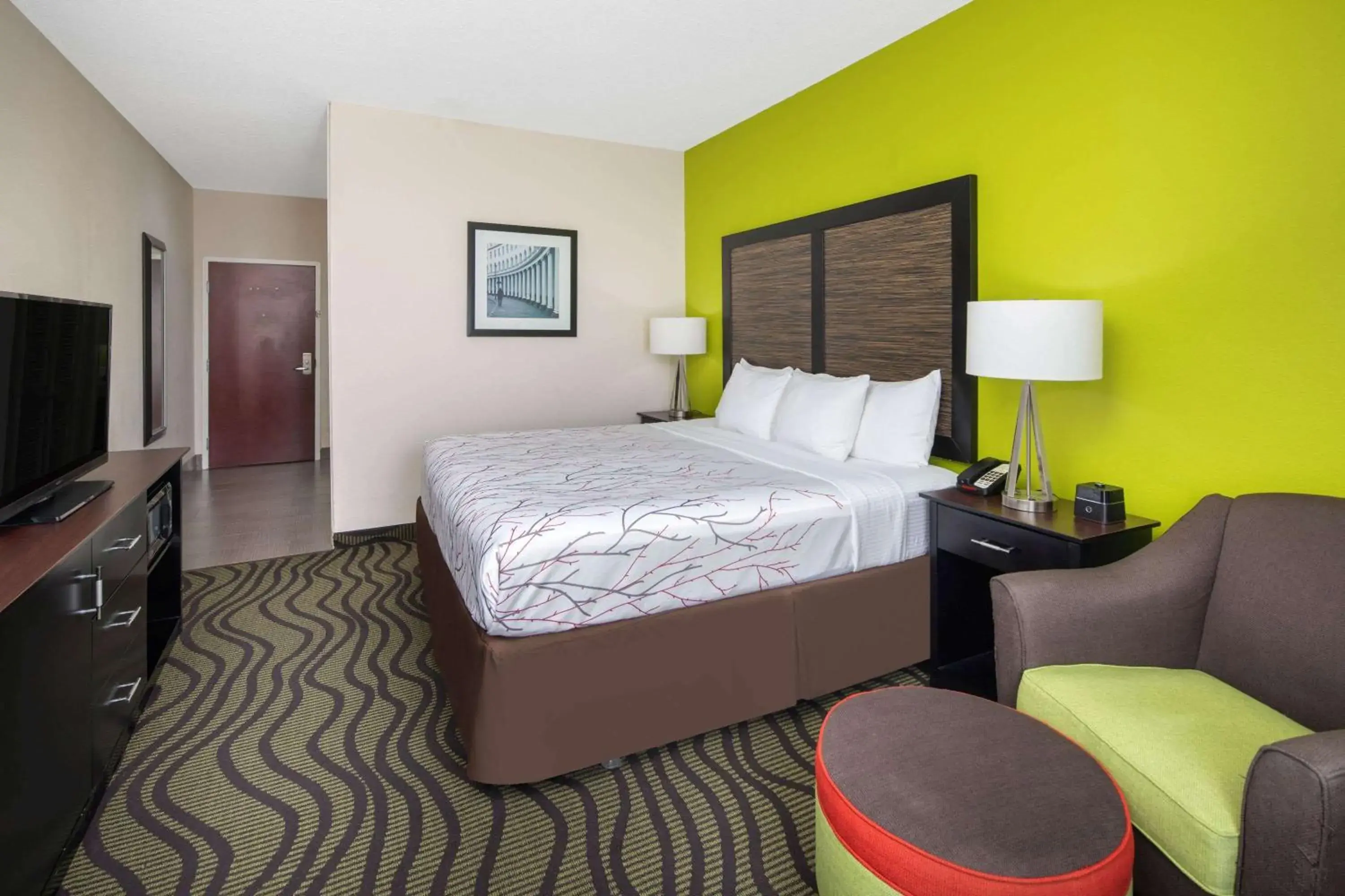 Standard King Room in La Quinta Inn by Wyndham Calhoun South I-75 Standard King Room in La Quinta Inn by Wyndham Calhoun South I-75