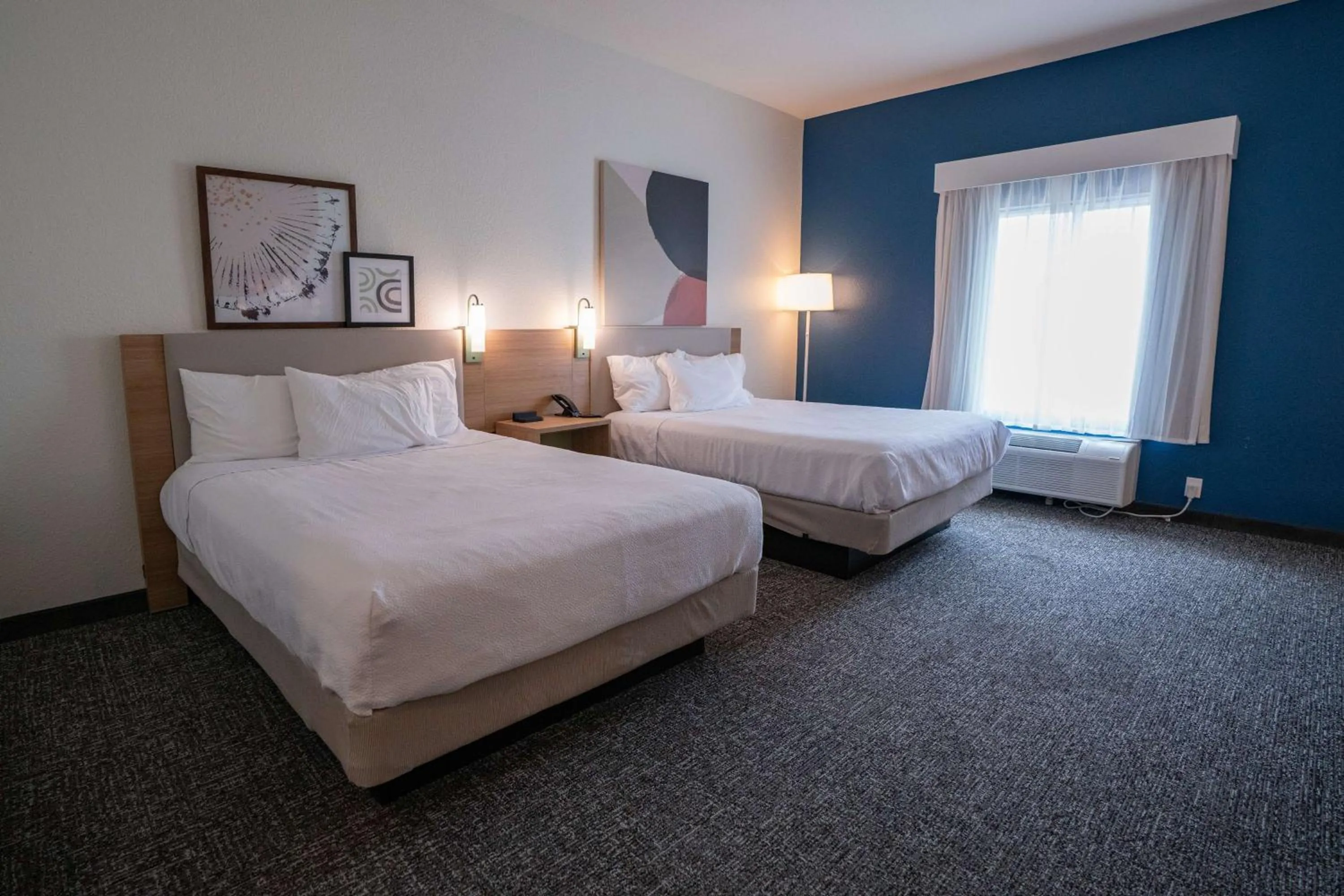 Bed in La Quinta by Wyndham Brandon Jackson Airport E
