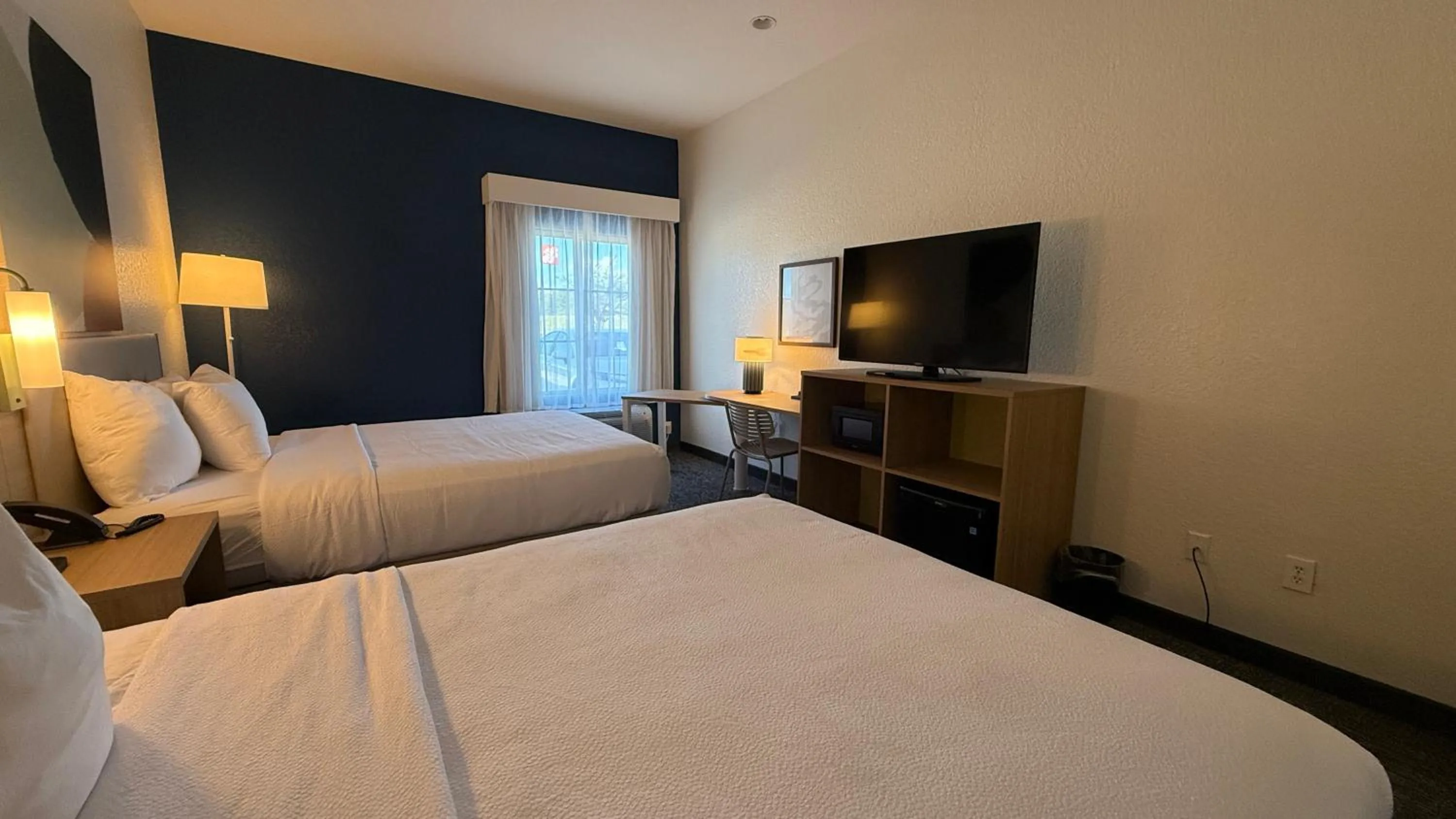 Photo of the whole room, Bed in Spark by Hilton Brandon