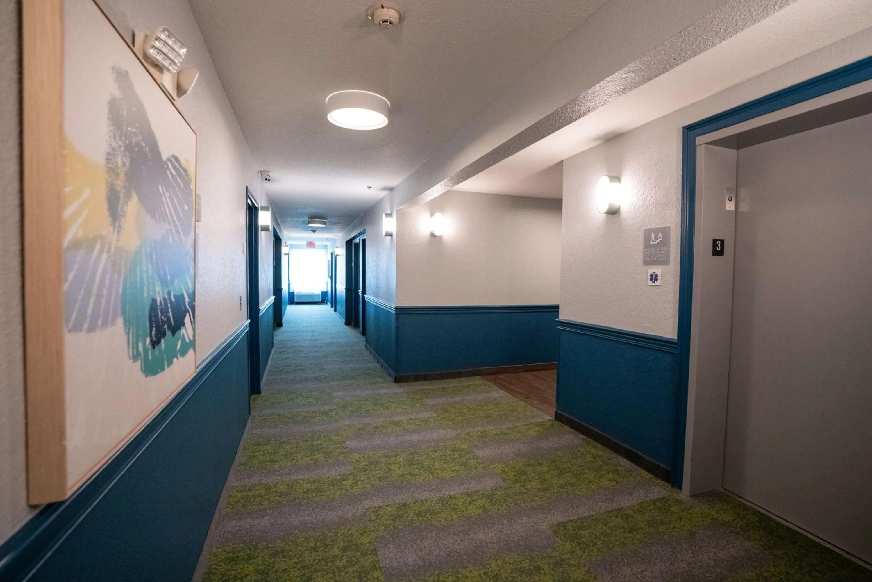 Property building in La Quinta by Wyndham Brandon Jackson Airport E