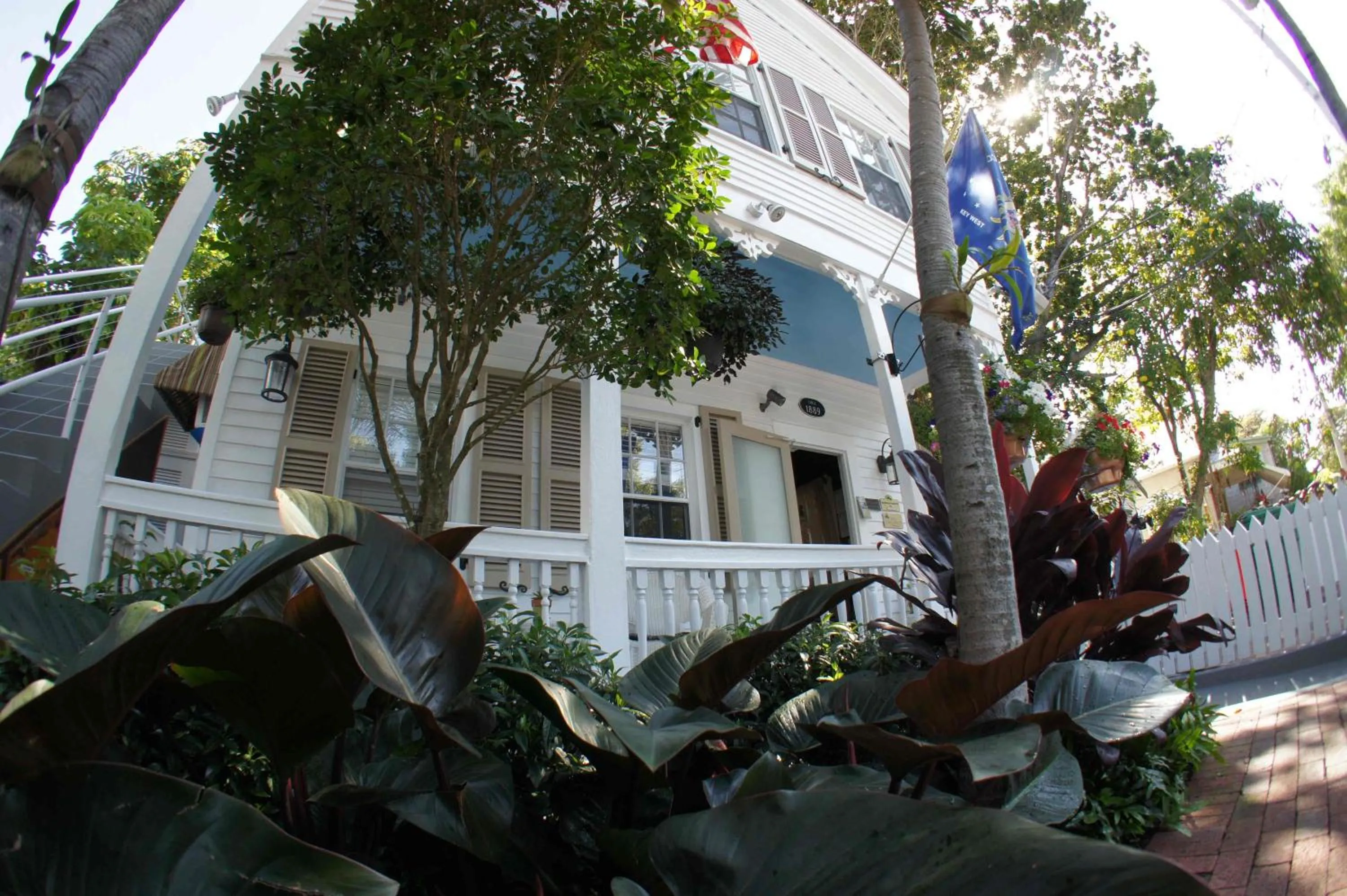 Facade/entrance in Seascape Tropical Inn