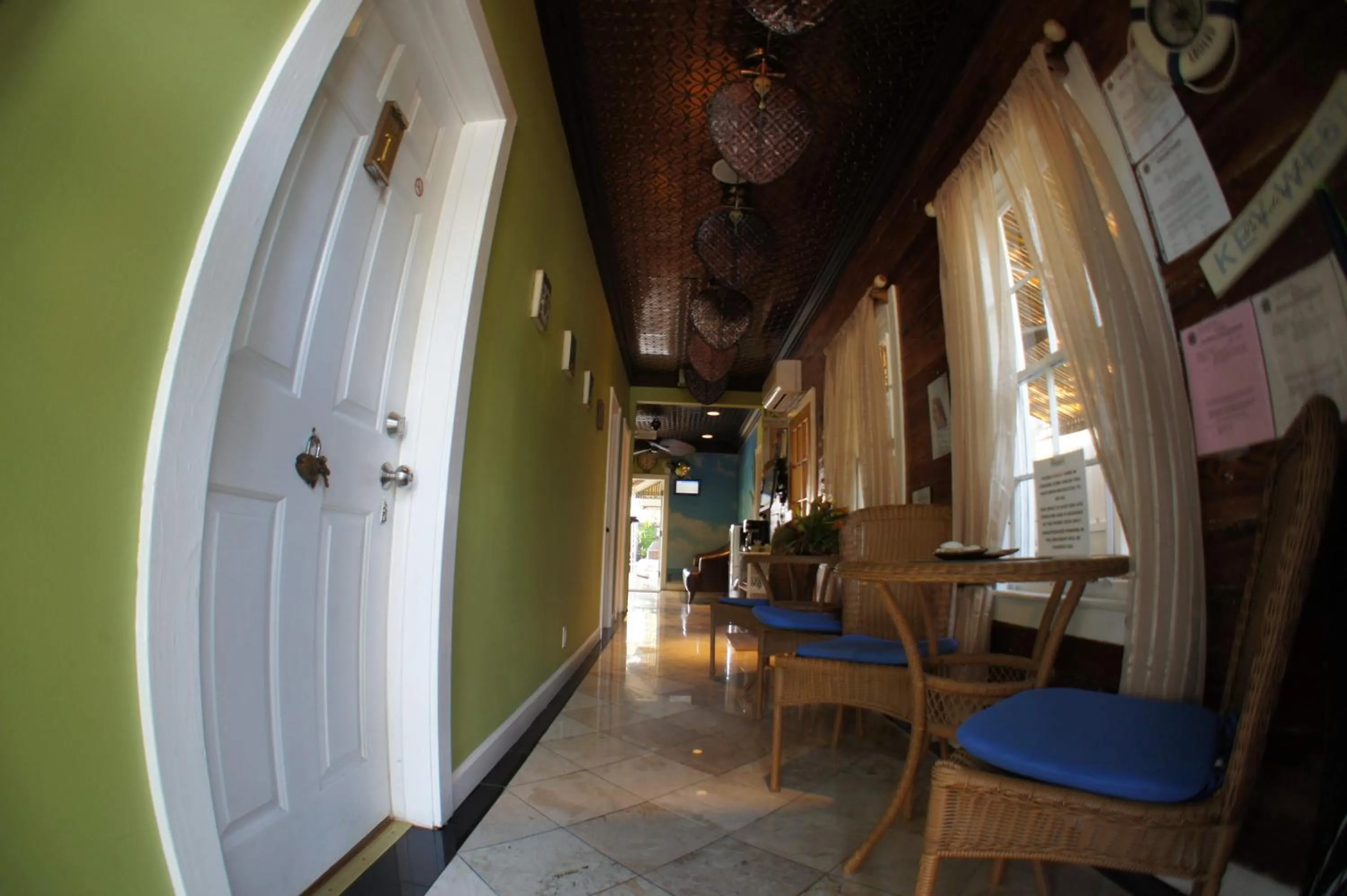 Facade/entrance in Seascape Tropical Inn