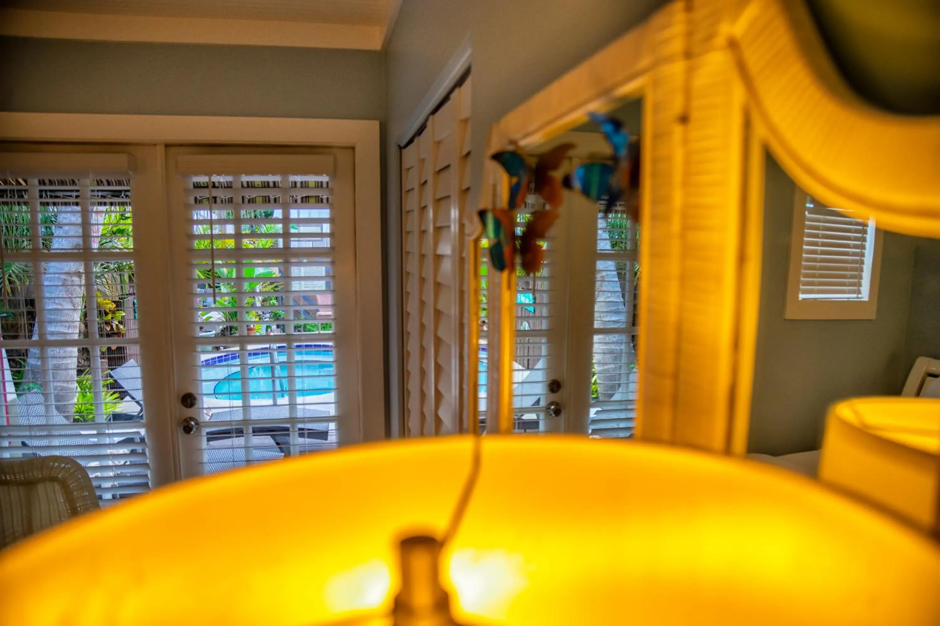 Bedroom in Seascape Tropical Inn