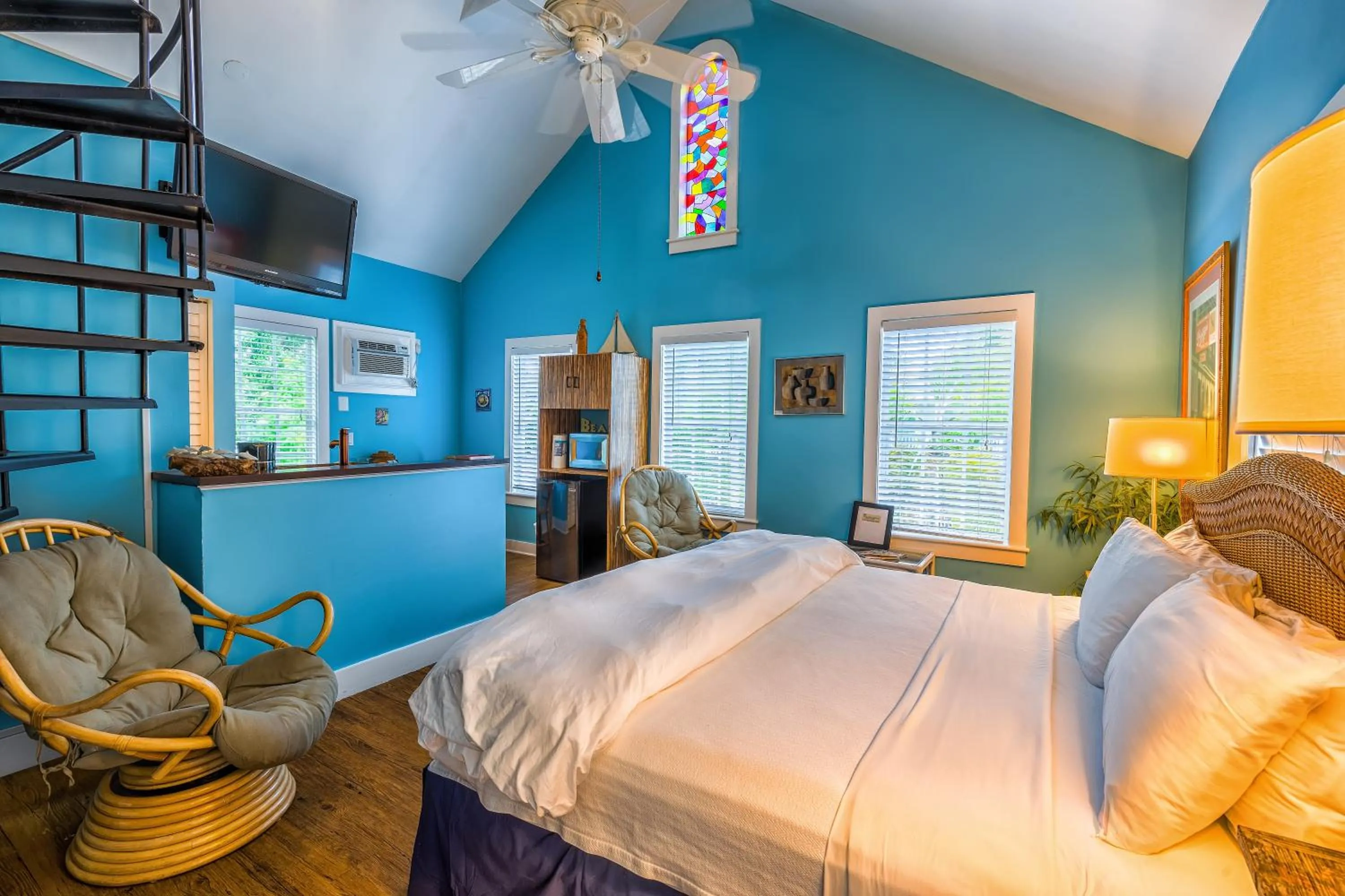 Photo of the whole room, Bed in Seascape Tropical Inn