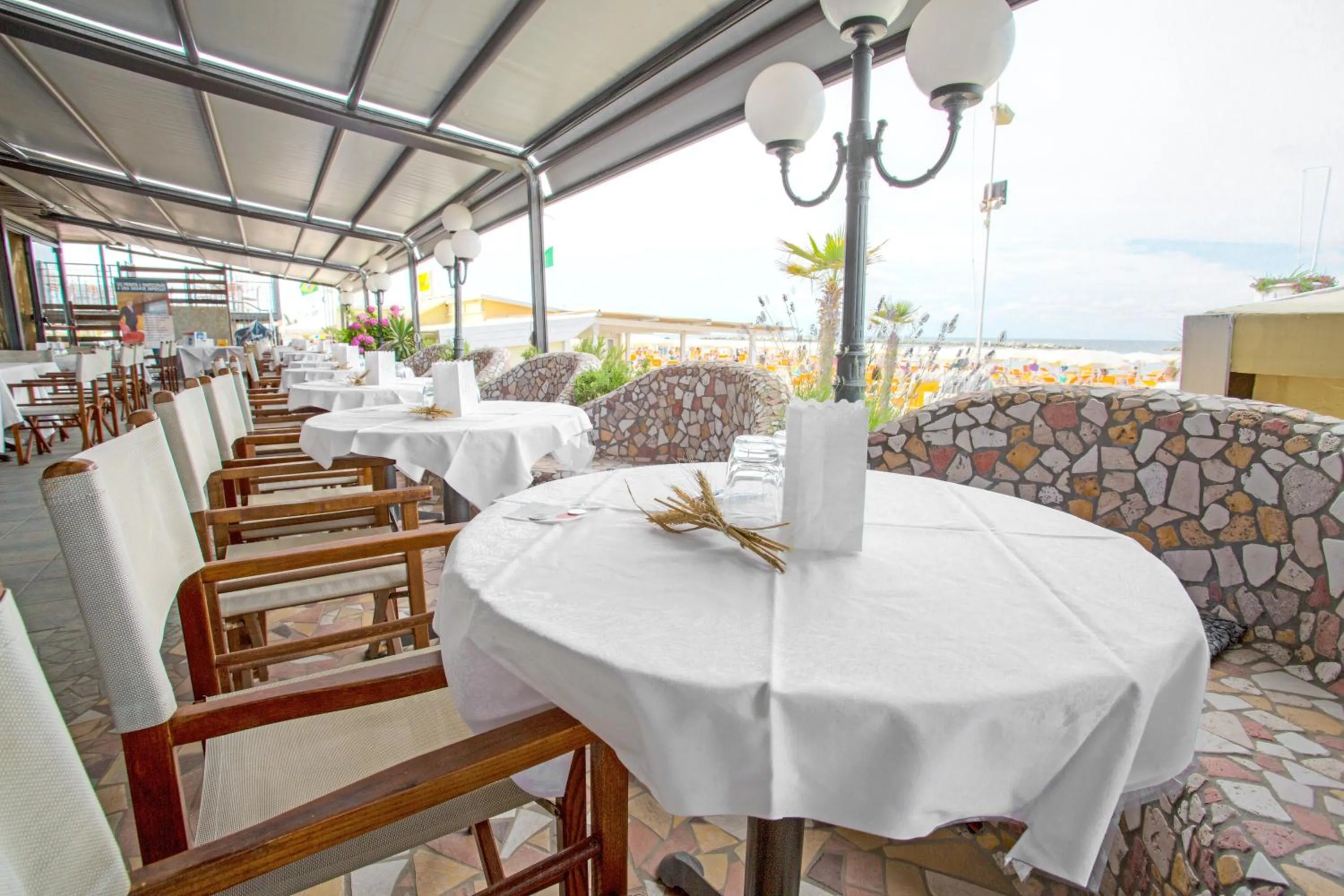 Restaurant/places to eat in Hotel Strand