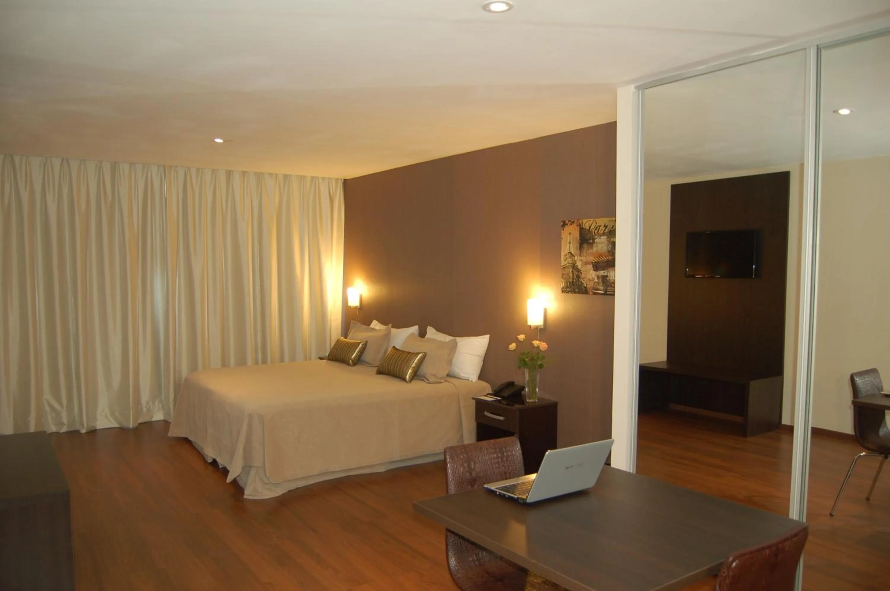 Bedroom, Bed in Hotel de la Cité