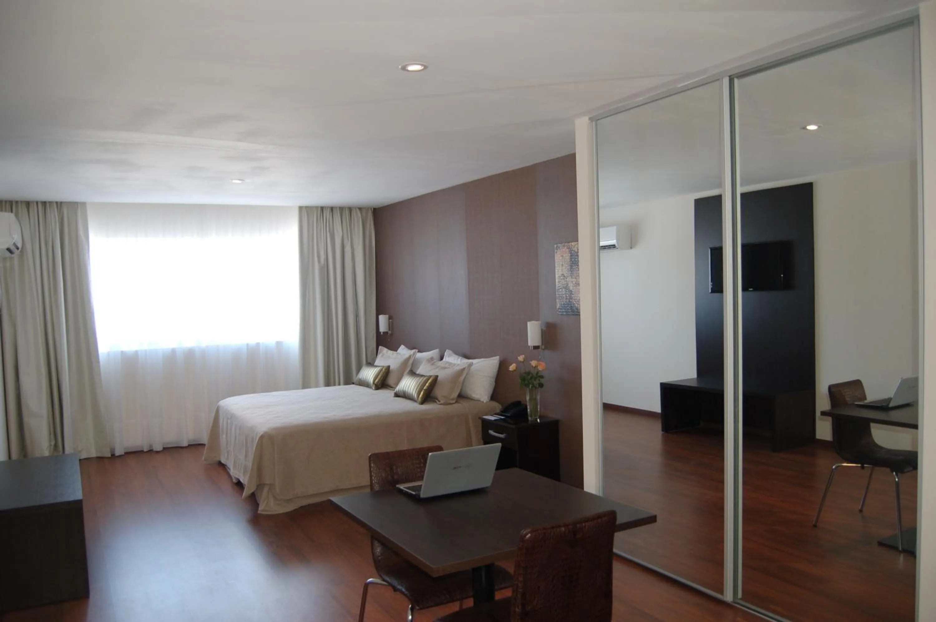 Bedroom, Bed in Hotel de la Cité
