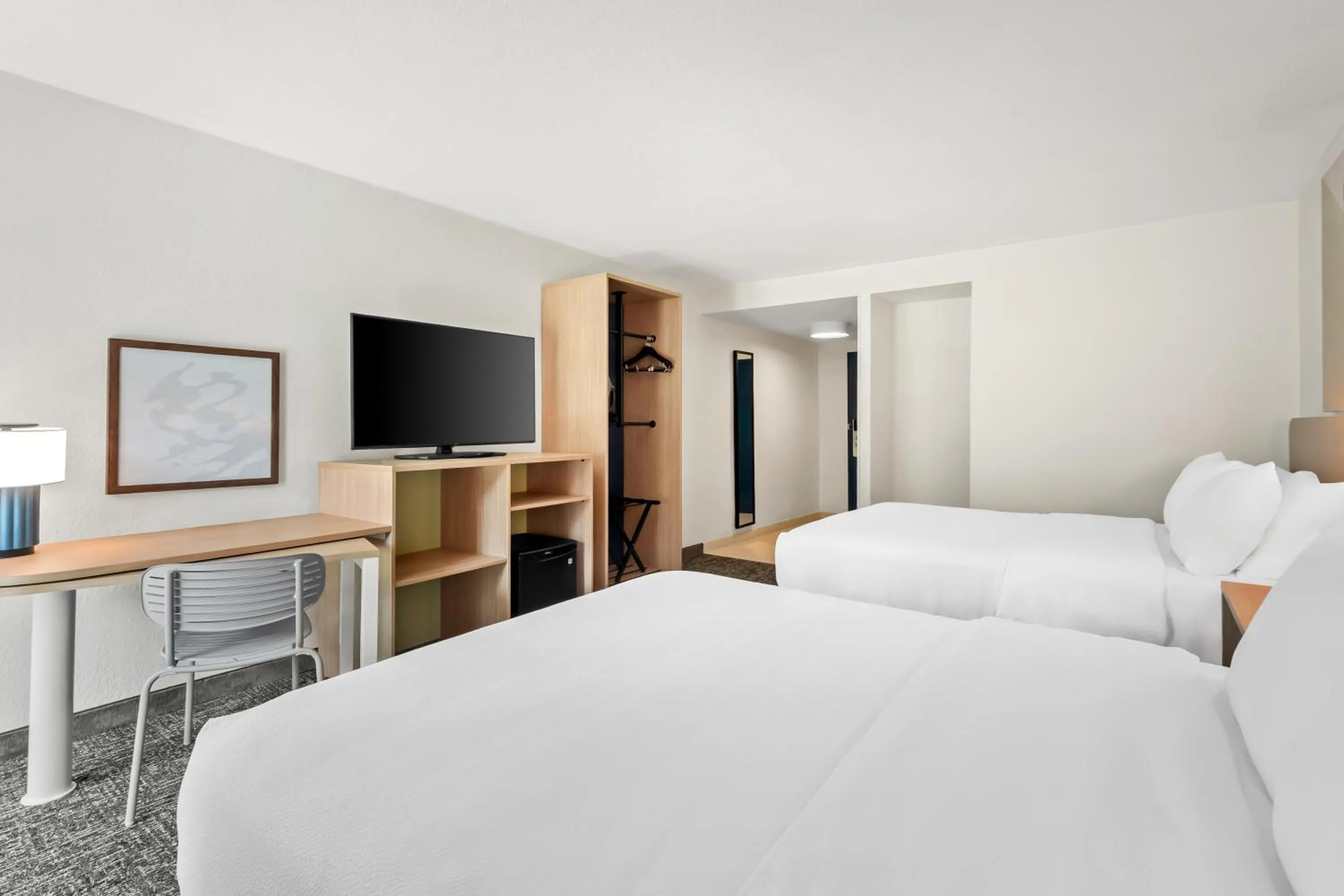 TV and multimedia, Bed in Spark by Hilton Chattanooga Downtown