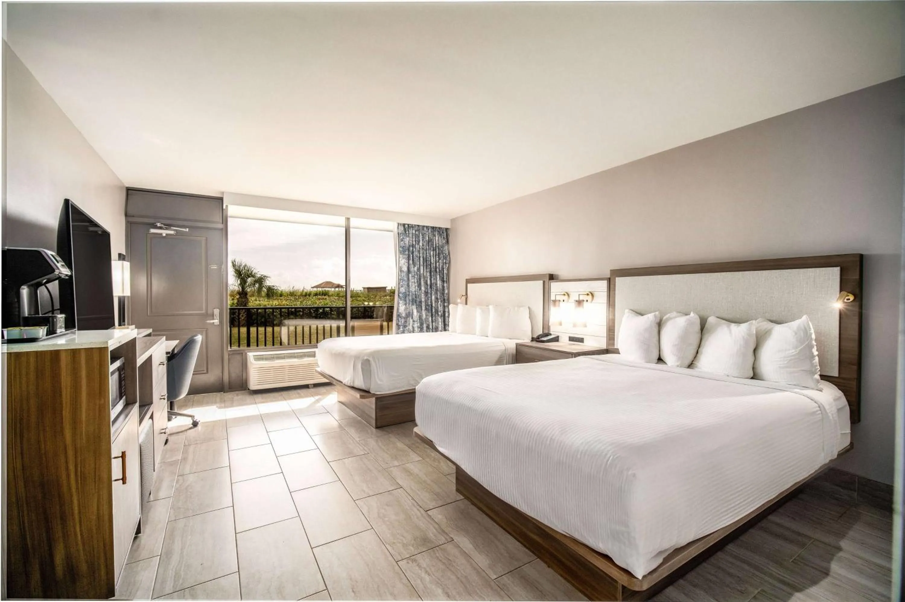 Photo of the whole room, Bed in La Quinta by Wyndham Cocoa Beach Oceanfront