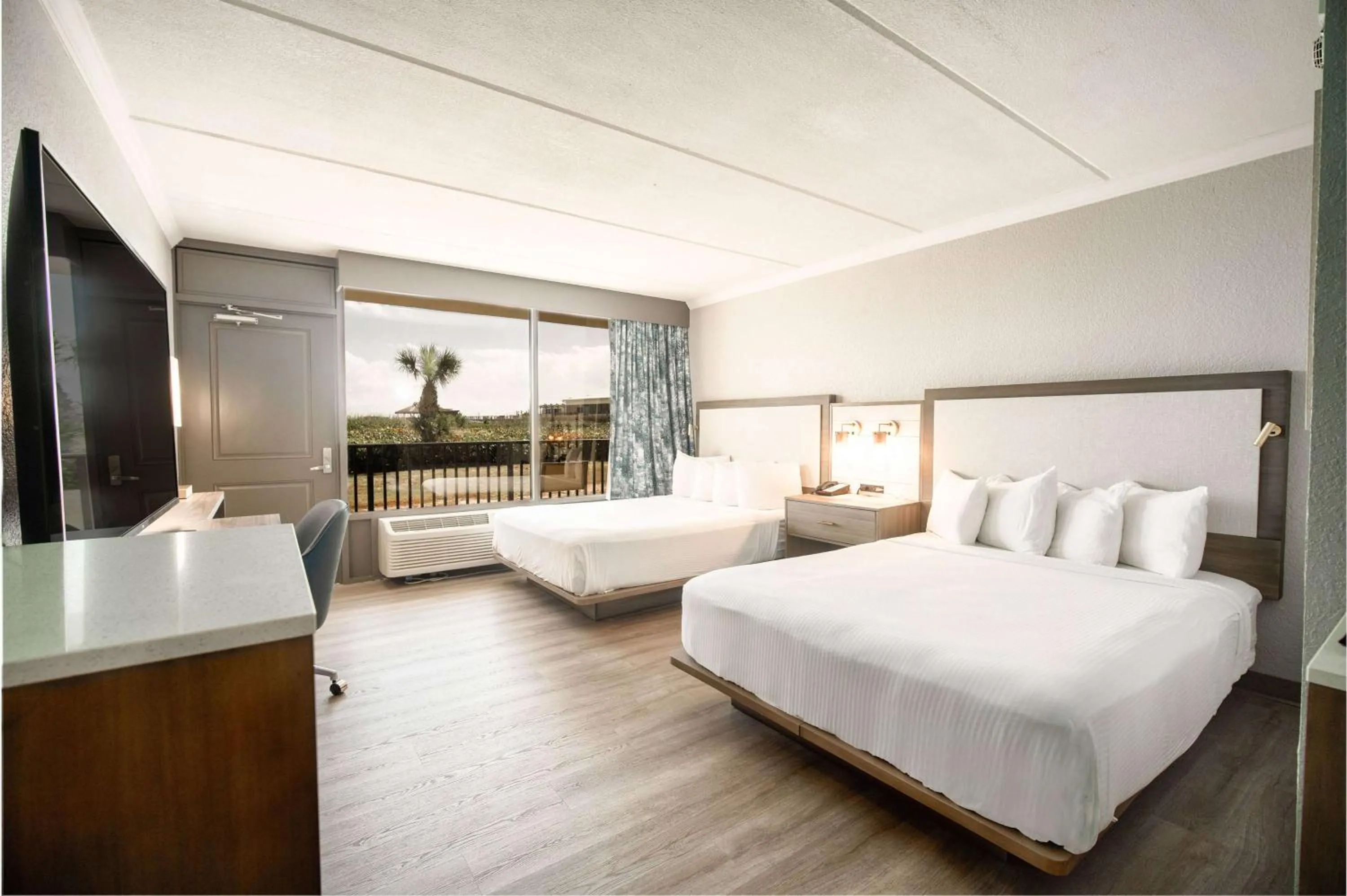 Photo of the whole room, Bed in La Quinta by Wyndham Cocoa Beach Oceanfront