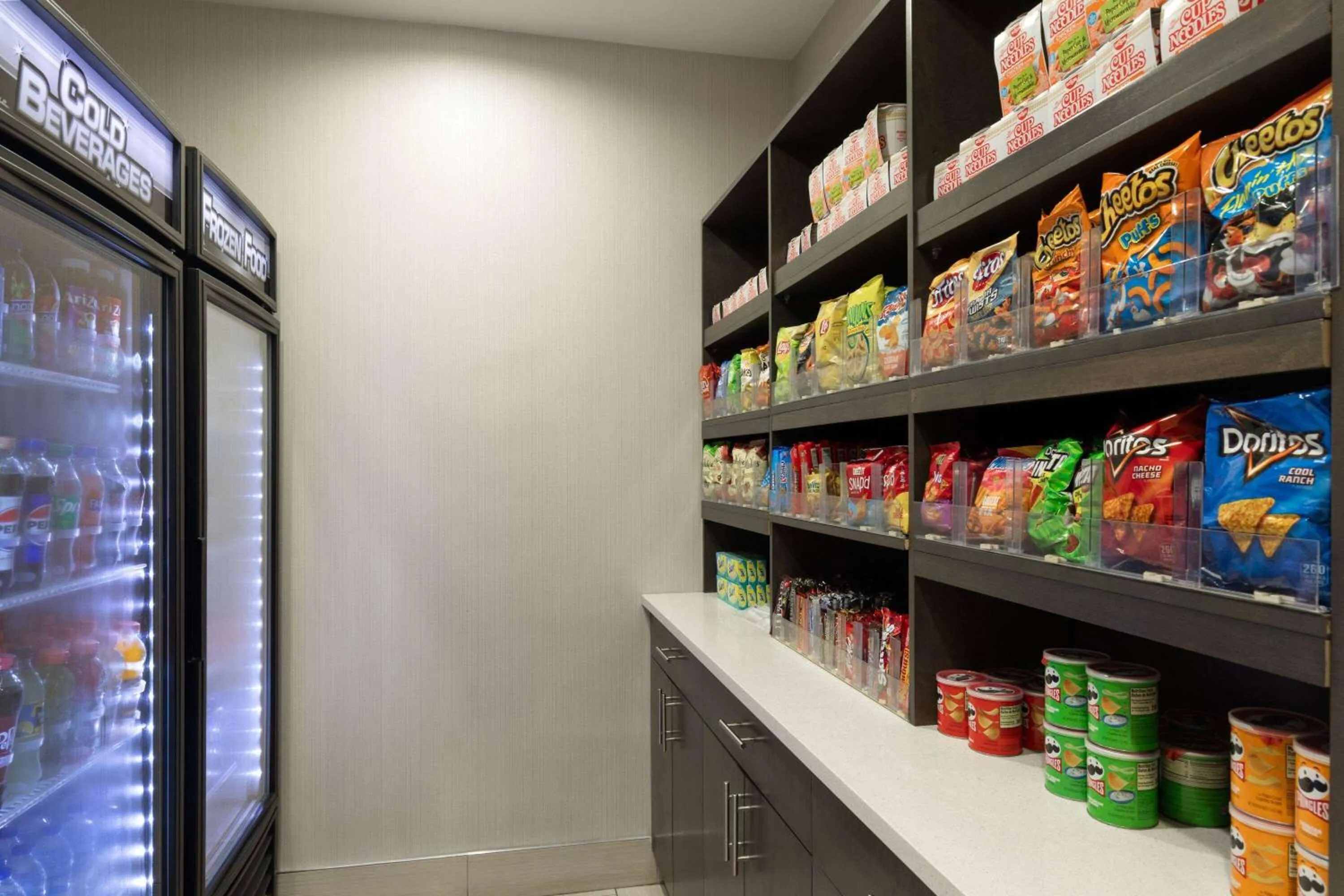 Food and drinks in La Quinta by Wyndham Snellville - Stone Mountain